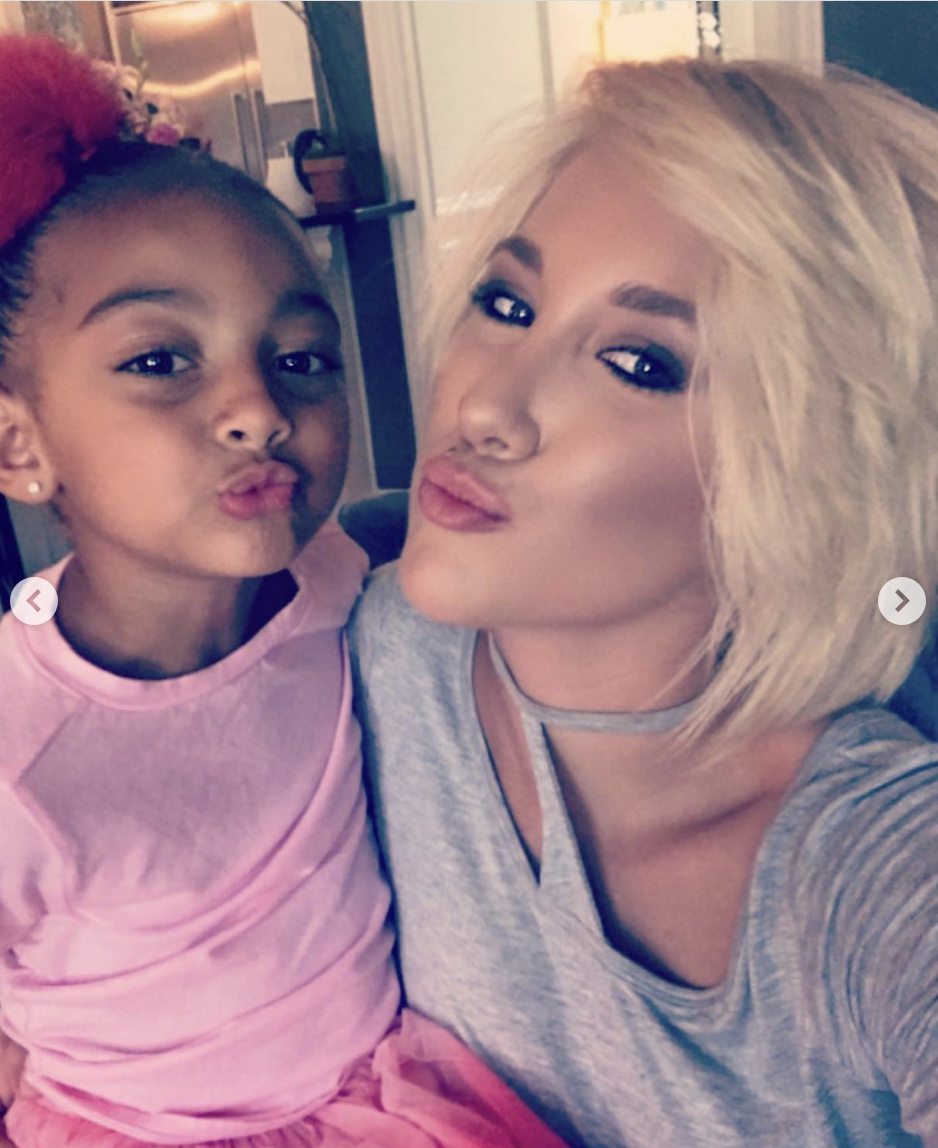 Chloe and Savannah Chrisley from a post dated November 10, 2020. | Source: Instagram/savannahchrisley