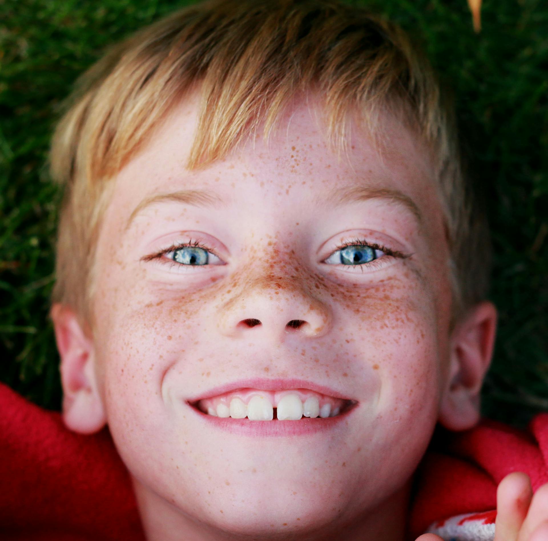 A smiling boy | Source: Pexels