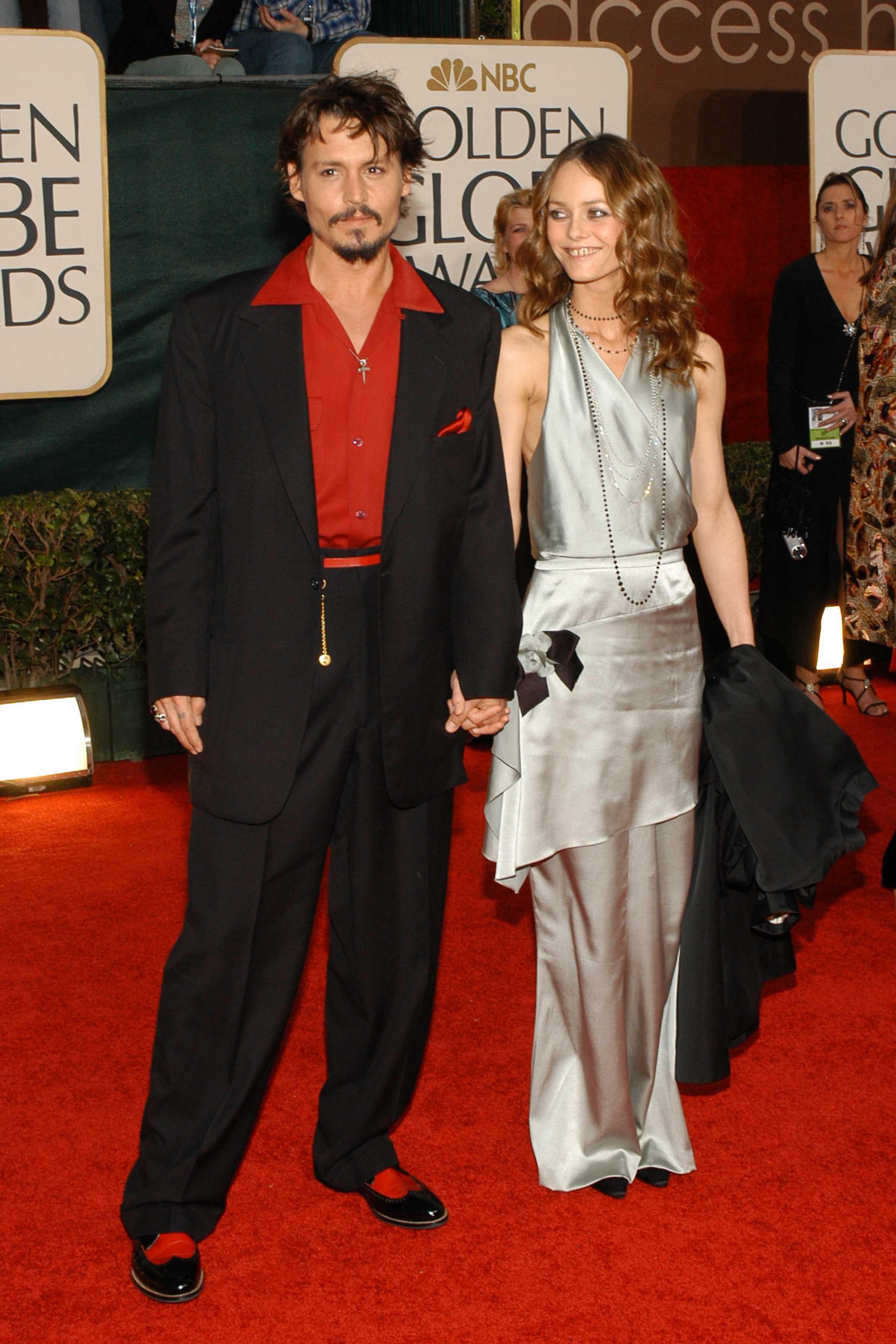 Johnny Depp and Vanessa Paradis at the 63rd Annual Golden Globe Awards on January 16, 2006, in Beverly Hills, California. | Source: Getty Images