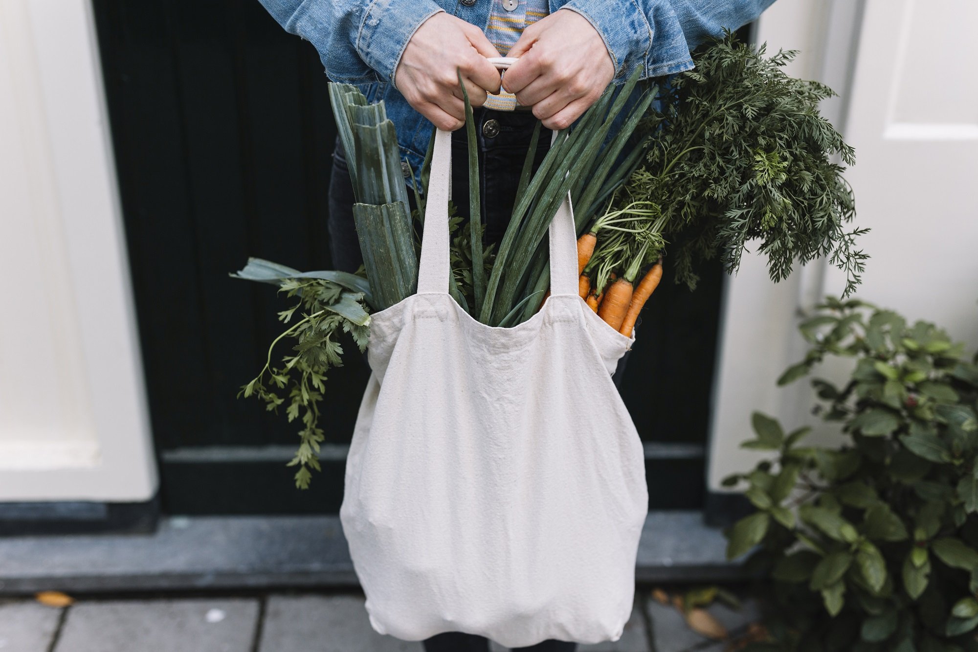 Bolsa con vegetales. | Foto: Freepik