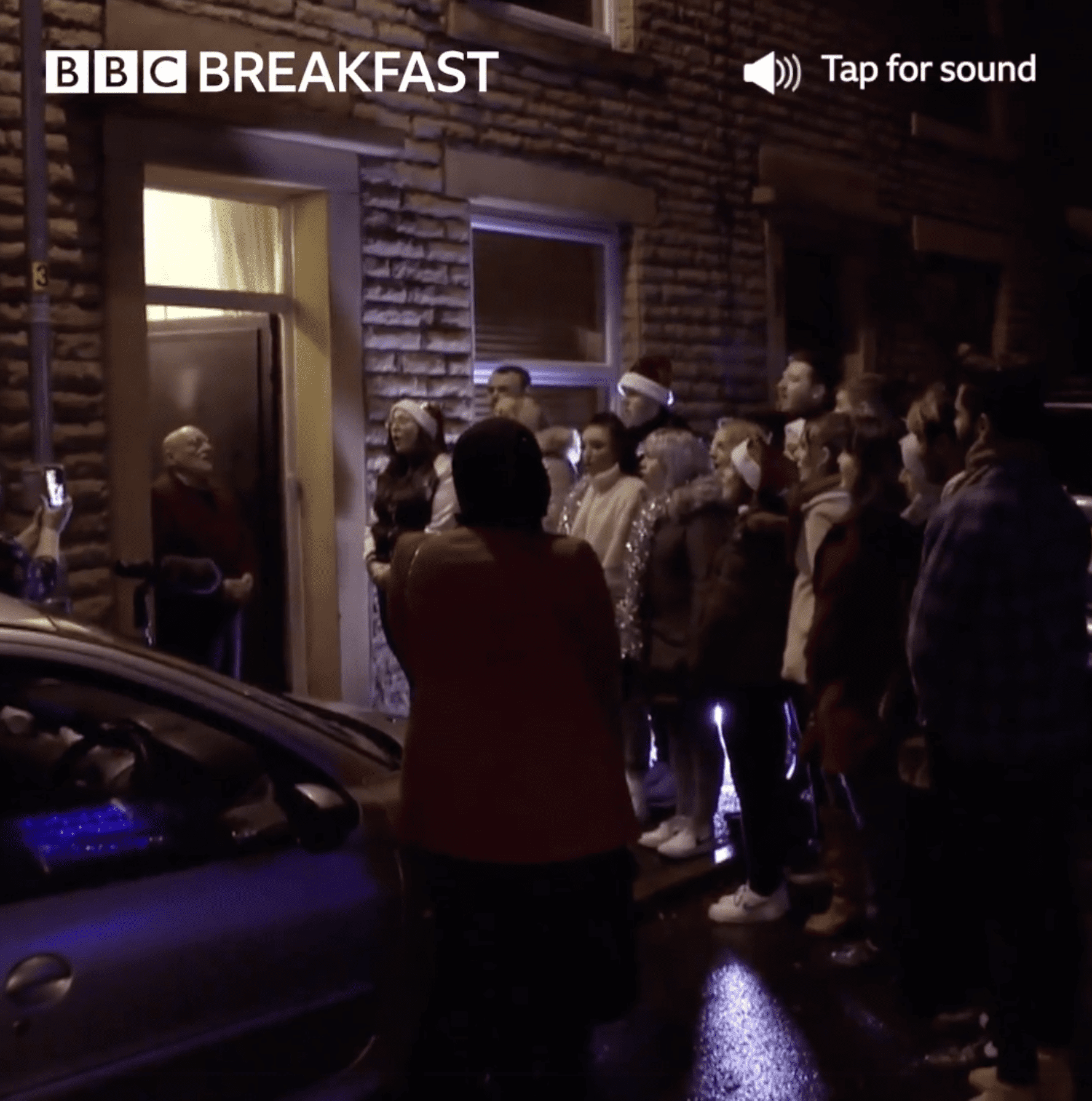 The Oldham College choir sang "Silent Night" for Terrence. | Photo: facebook.com/bbcnews