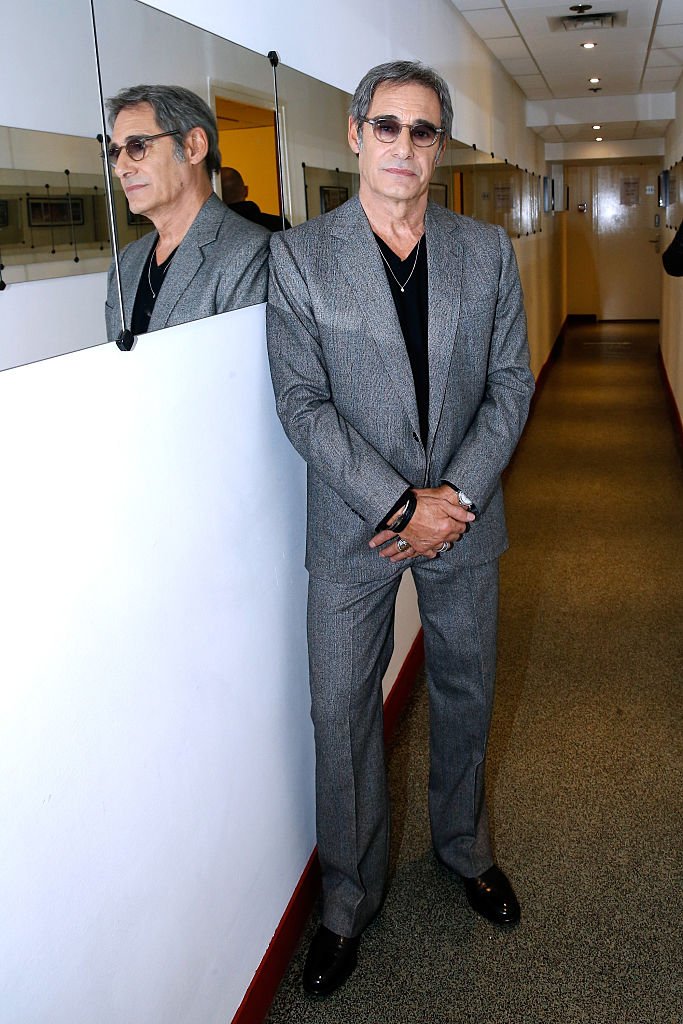 L'acteur Gérard Lanvin assiste à la première du film ''Angélique'' Paris au Cinéma Gaumont Capucine le 16 décembre 2013 à Paris, France. | Photo : Getty Images