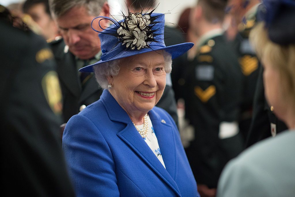 Queen Elizabeth II meets guests during a reception at Canada House on April 19, 2015 in London, England. | Photo: Getty Images