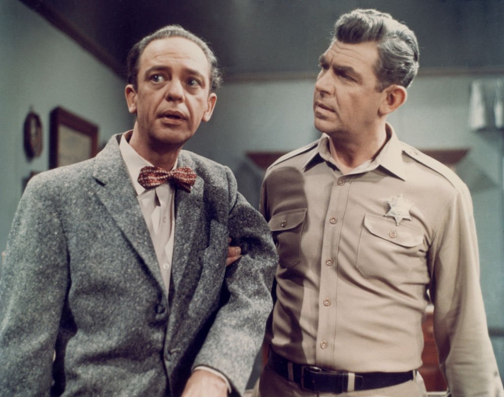 Don Knotts as Deputy Barney Fife and Andy Griffith (right) as Sheriff Andy Taylor on "The Andy Griffith Show" in 1965 | Photo: Getty Images