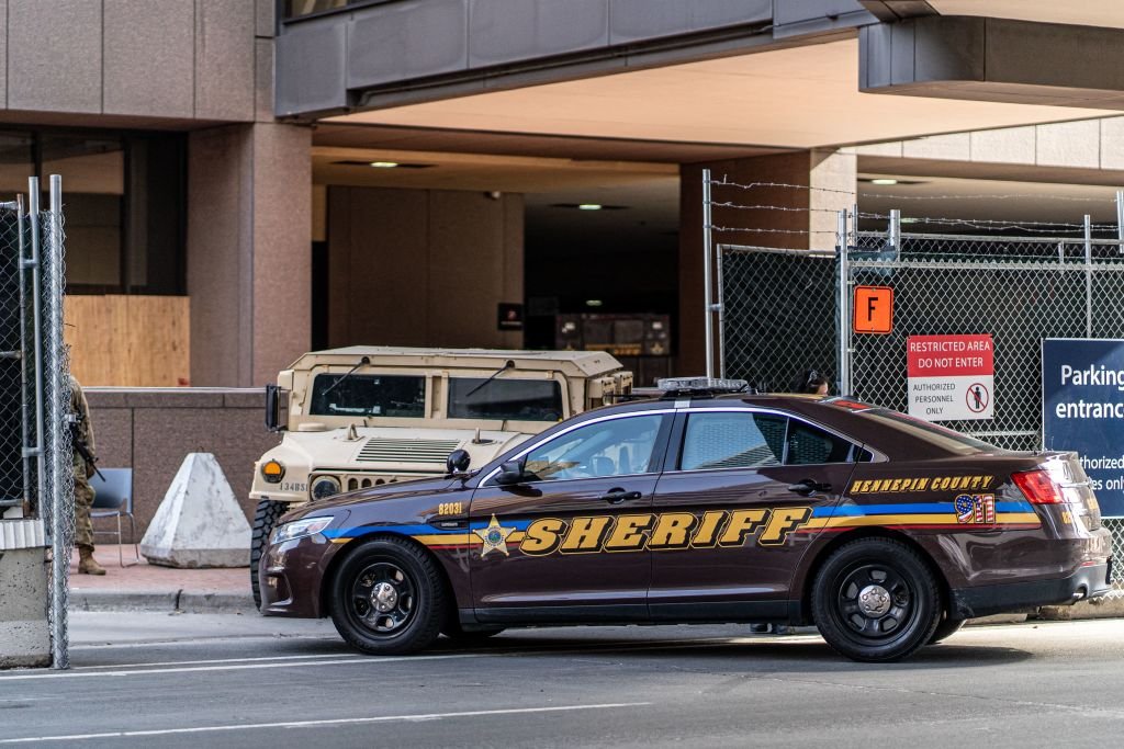 A Hennepin County Sheriff vehicle enters the Hennepin County Government Center on March 9, 2021 | Photo: Getty Images