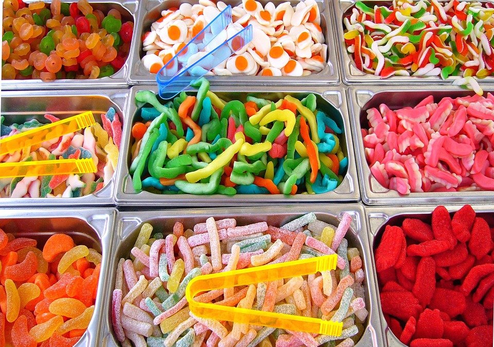 Several kinds of gummy candy for sale. | Source: Pixabay