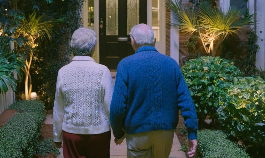 Harold and Margaret arriving home,  ready for a hopeful future together | Source: Midjourney