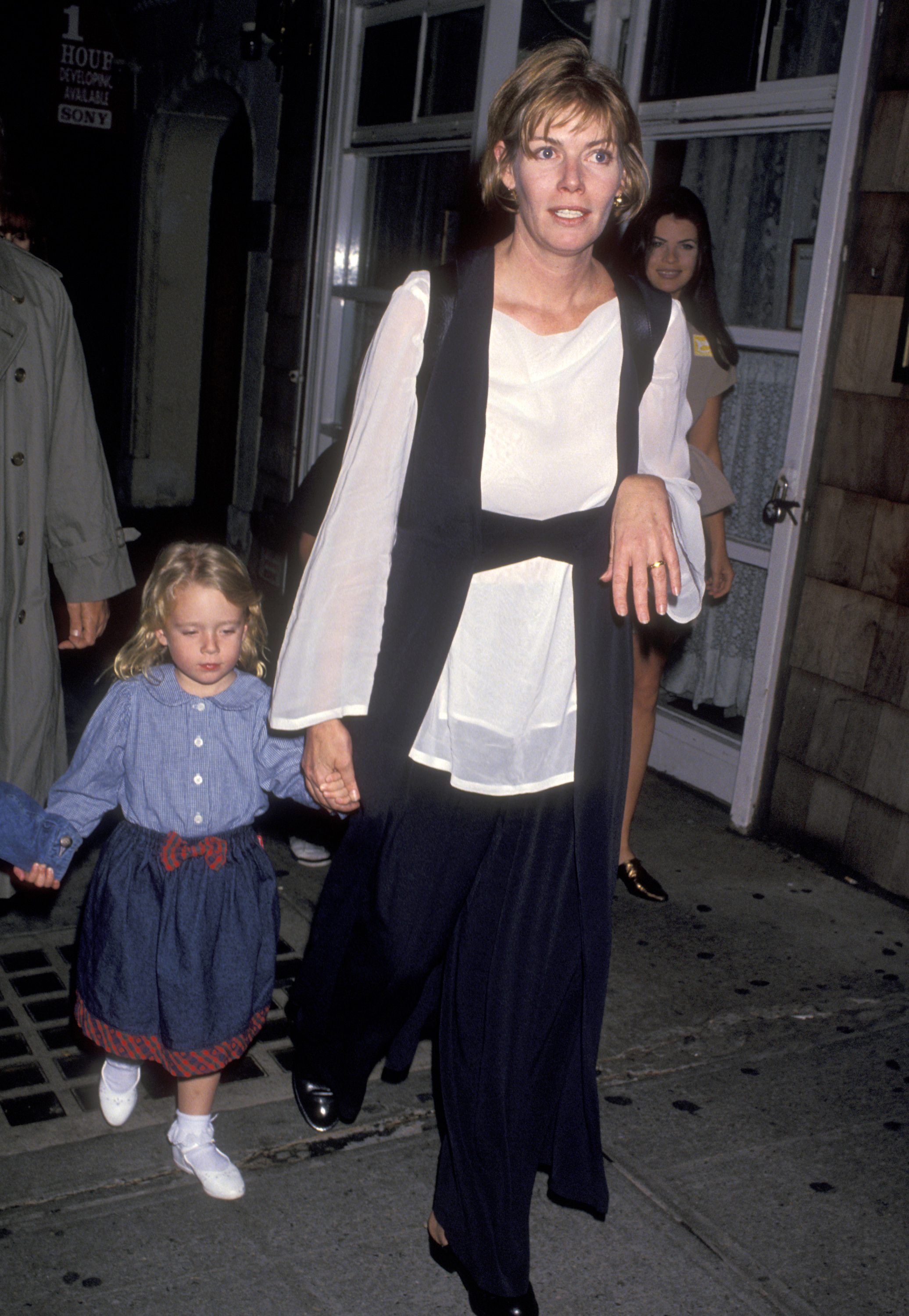 Kelly McGillis and daughter Kelsey Tillman in New York City, New York on May 15, 1994 | Source: Getty Images