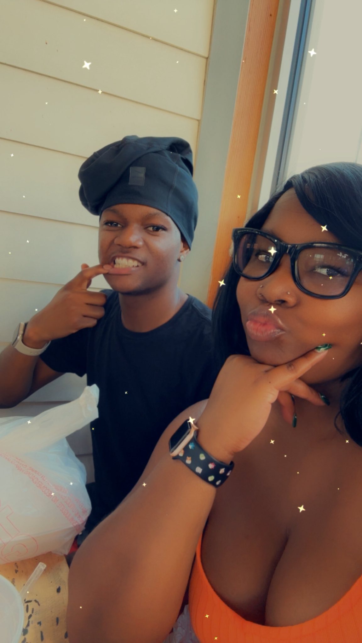 Ladainian Cathey with his mom, Lakeisha Johnson. | Source: Facebook/Lakeisha Johnson