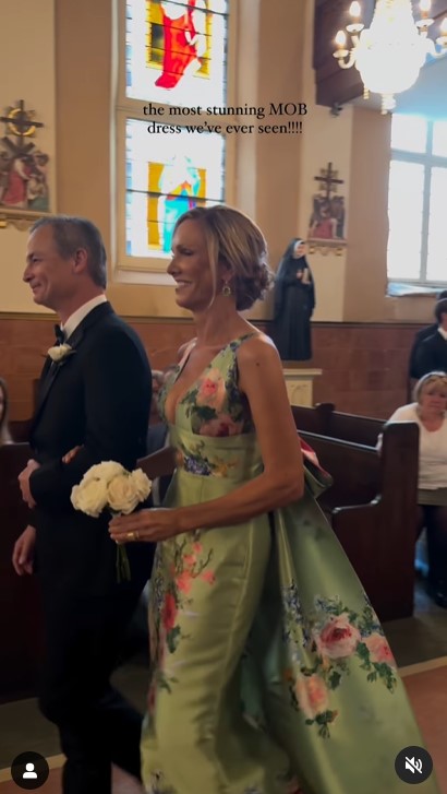Lori DeWitt and Robert Chance DeWitt at their daughter's wedding in a clip uploaded on June 5, 2024 | Source: Instagram/capturedbychloe.co