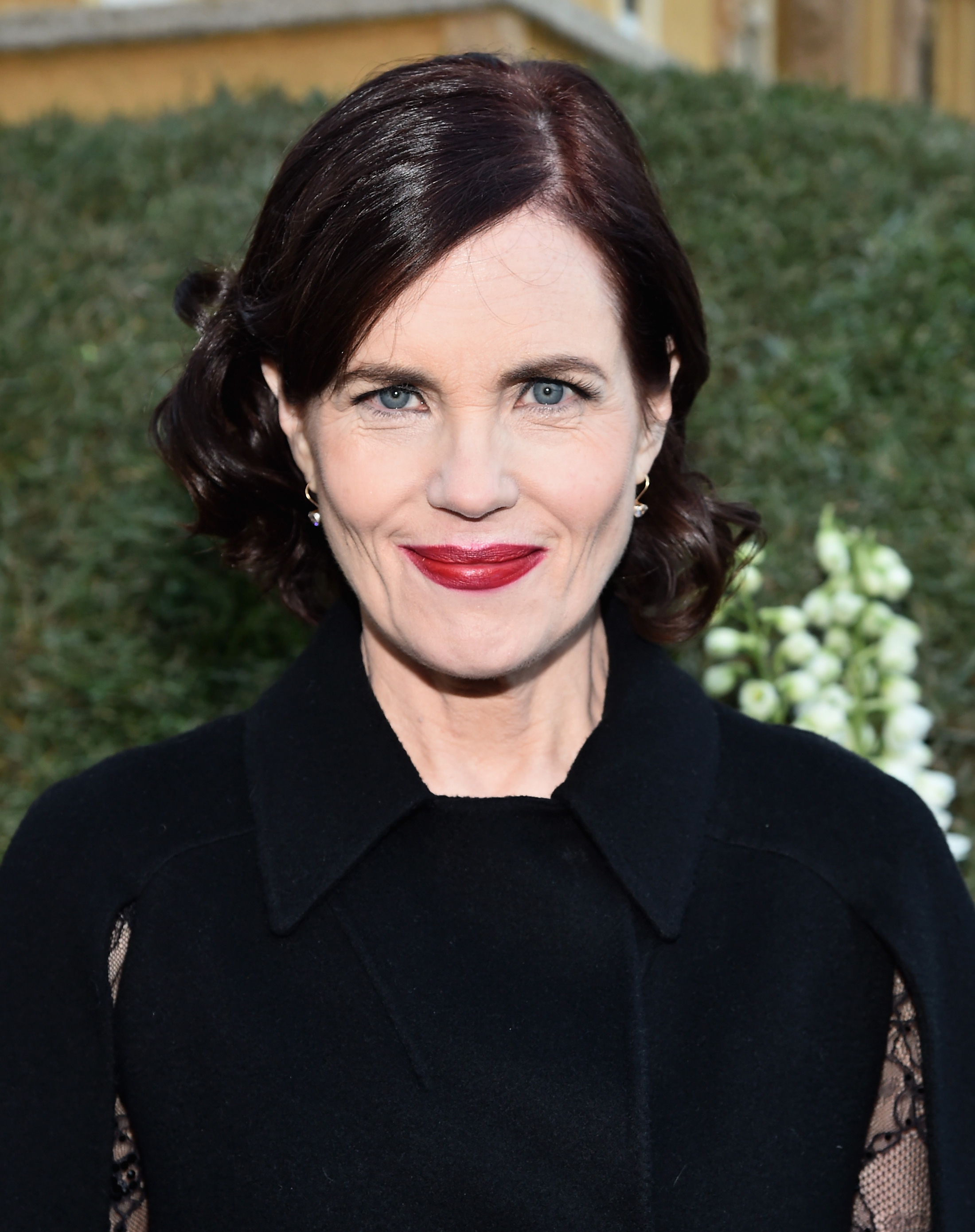 Elizabeth McGovern during the 127th Tournament of Roses Parade on January 1, 2016, in Pasadena, California. | Source: Getty Images