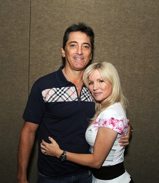 Scott Baio and his wife Renee Sloan at the 2018 STL Pop Culture Con on August 19, 2018 | Source: Getty images