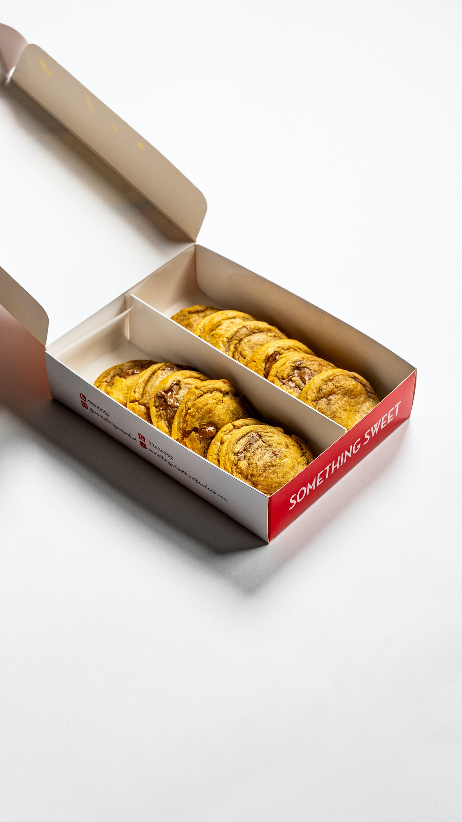 Box of cookies | Source: Pexels