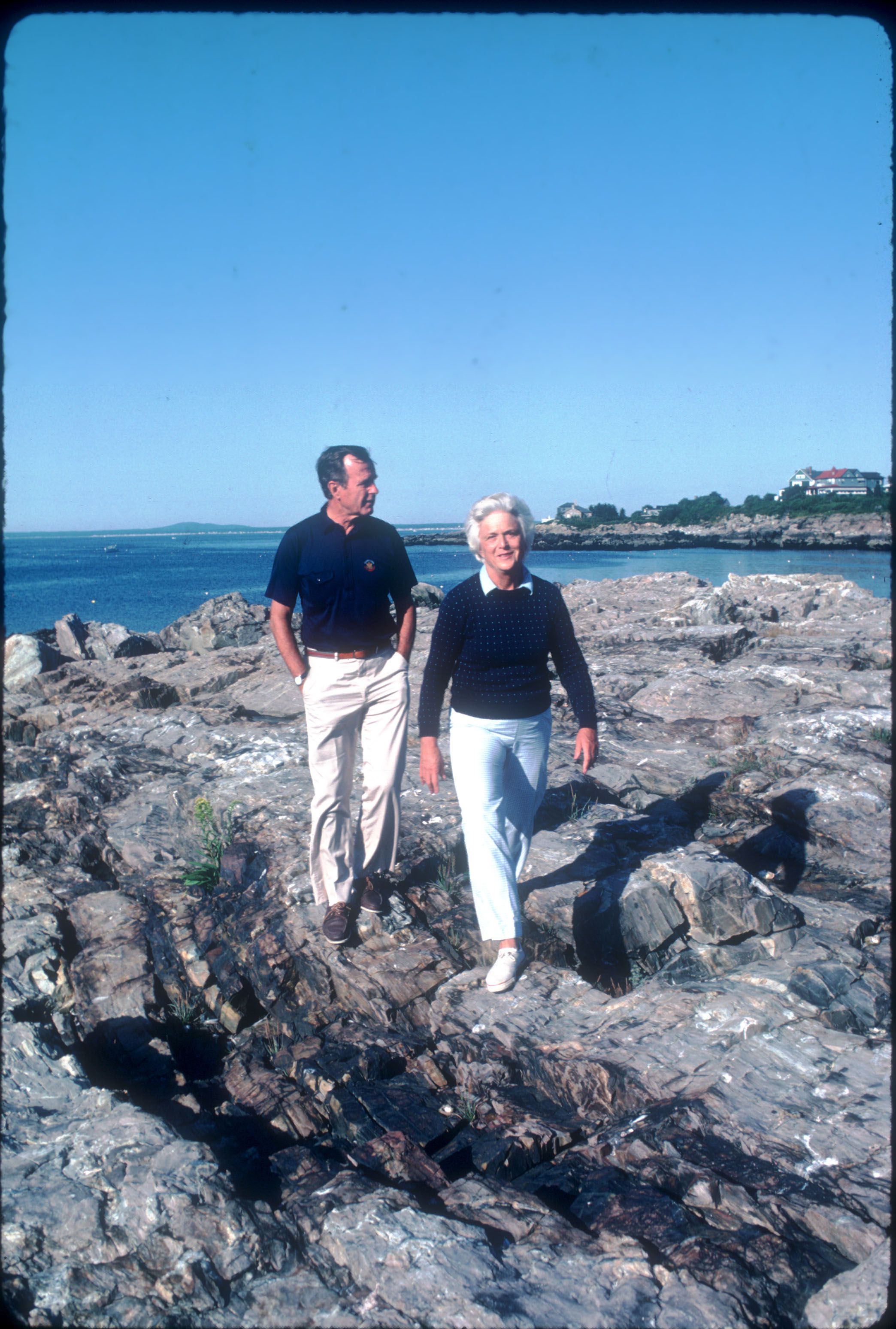 Vice President George Bush and Barbara Bush in August 1983 on vacation in Kennebunkport, ME. | Source: Getty Images