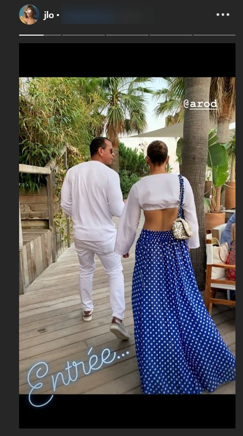 Jennifer Lopez était éblouissante à la fête du 69e anniversaire de Magic Johnson | Source | : Instagram/jlo Jennifer Lopez était éblouissante à la fête du 69e anniversaire de Magic Johnson | Source | : Instagram/jlo