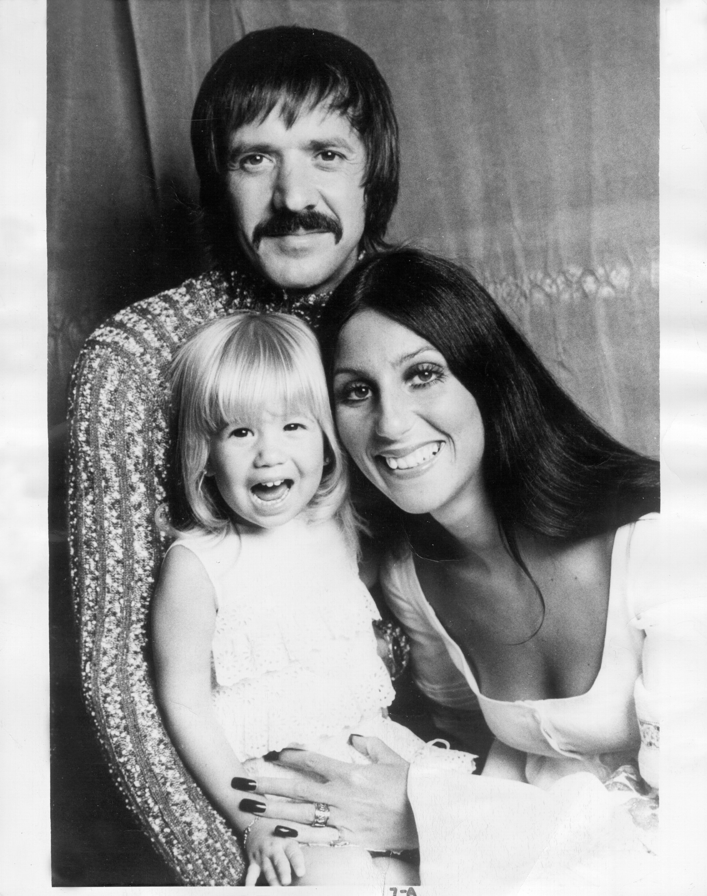  Sonny Bono and Cher with their son Chaz Bono circa 1970 | Source: Getty Images 