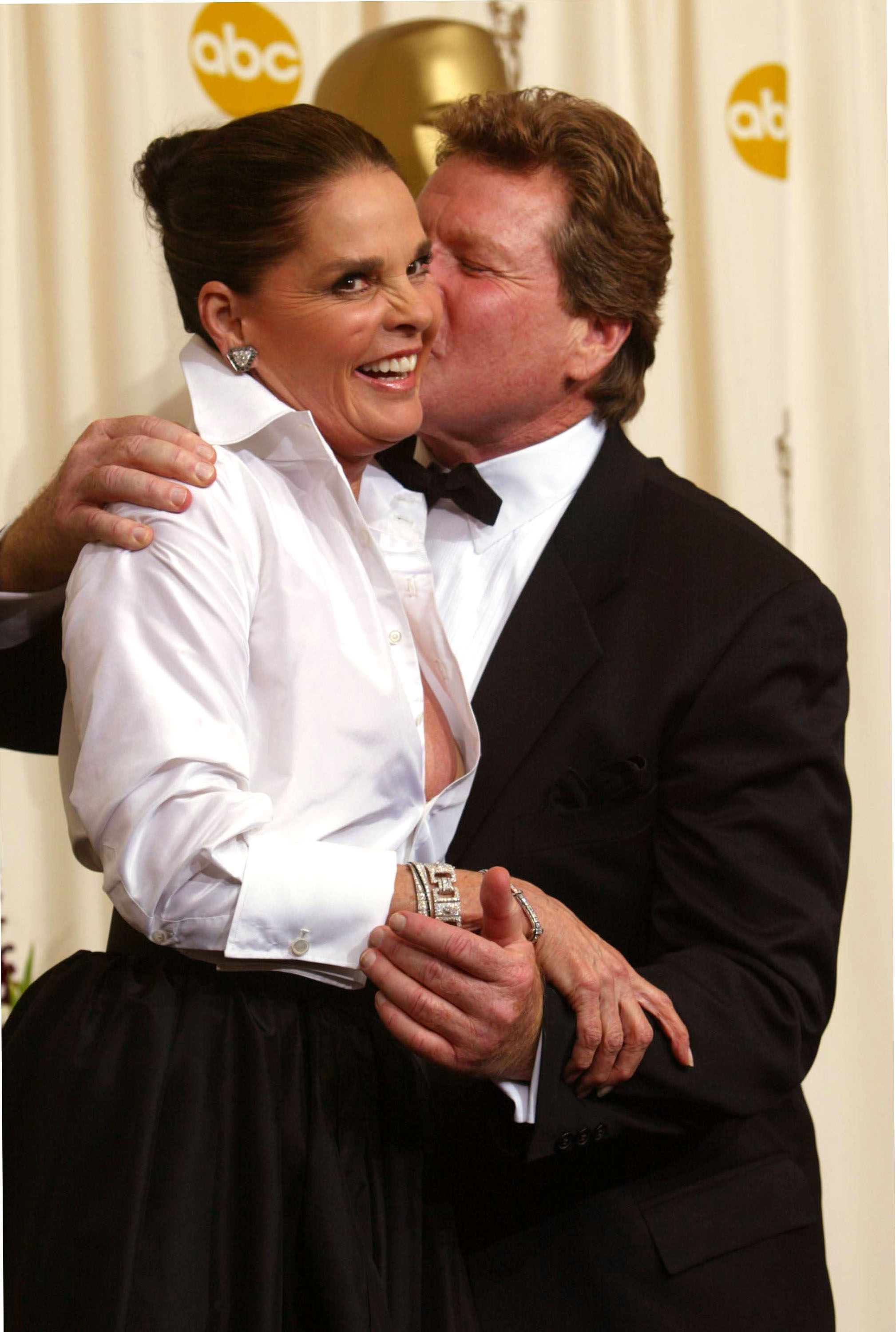 Ali MacGraw and Ryan O'Neal on March 24, 2002, in California, United States. | Source: Getty Images