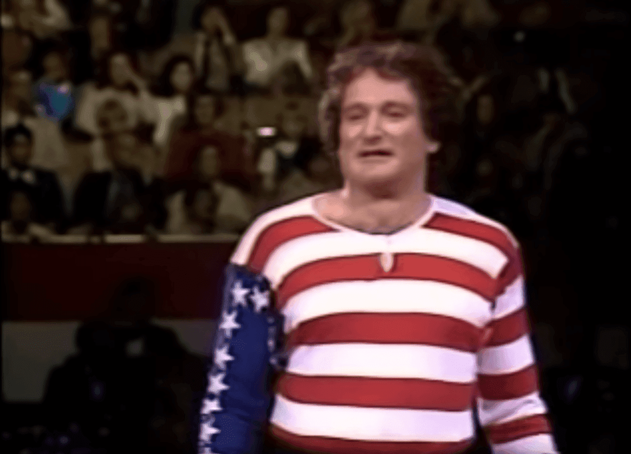 Robin Williams as the American Flag. I Image: YouTube/ PAFWdotorg.