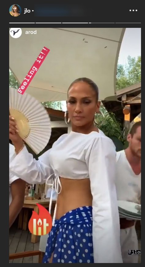 Jennifer Lopez looked stunning at Magic Johnson's 69th birthday bash | Photo:Instagram/jlo