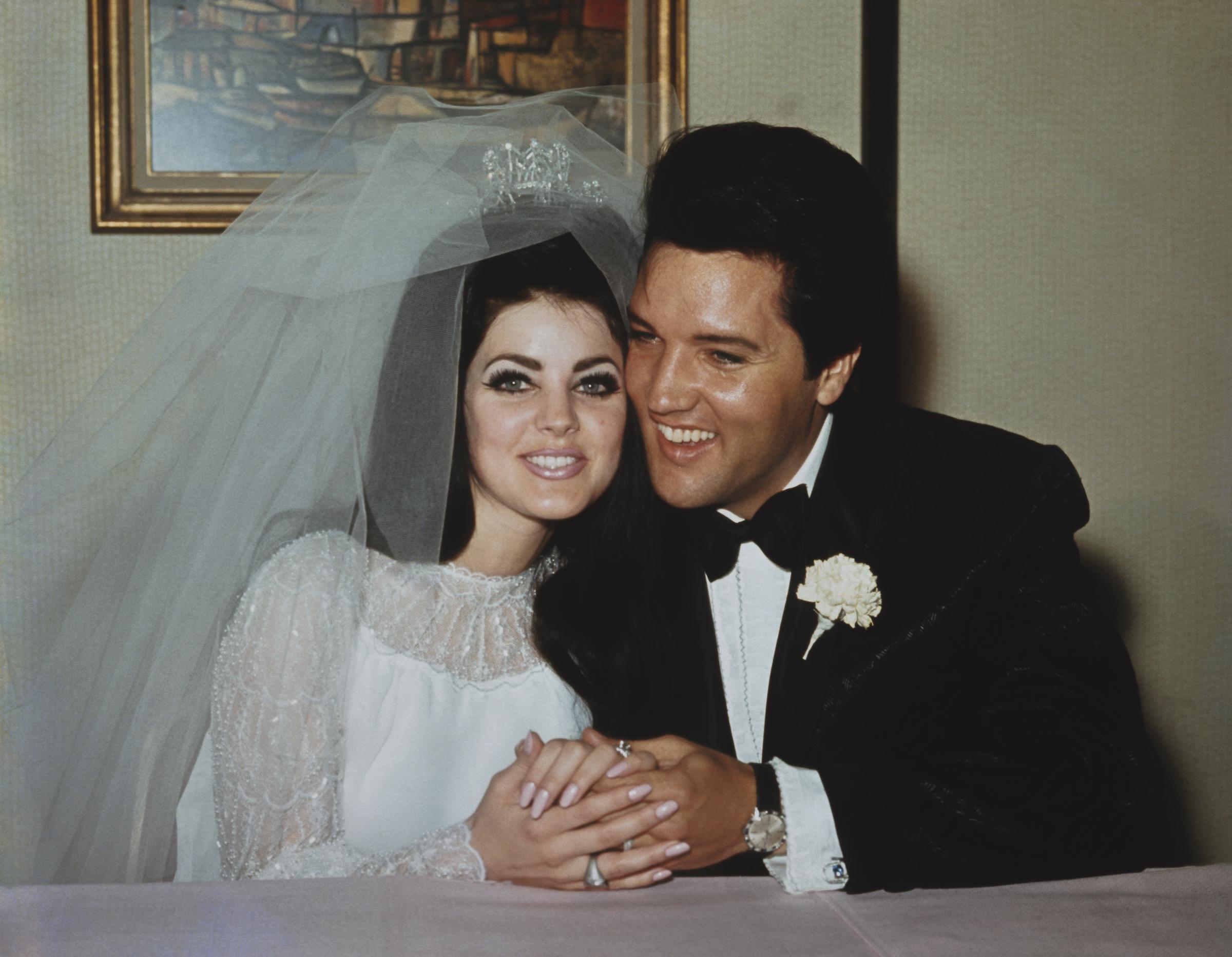 Elvis and Priscilla Presley at the Aladdin Hotel in Las Vegas on May 1, 1967 | Source: Getty Images