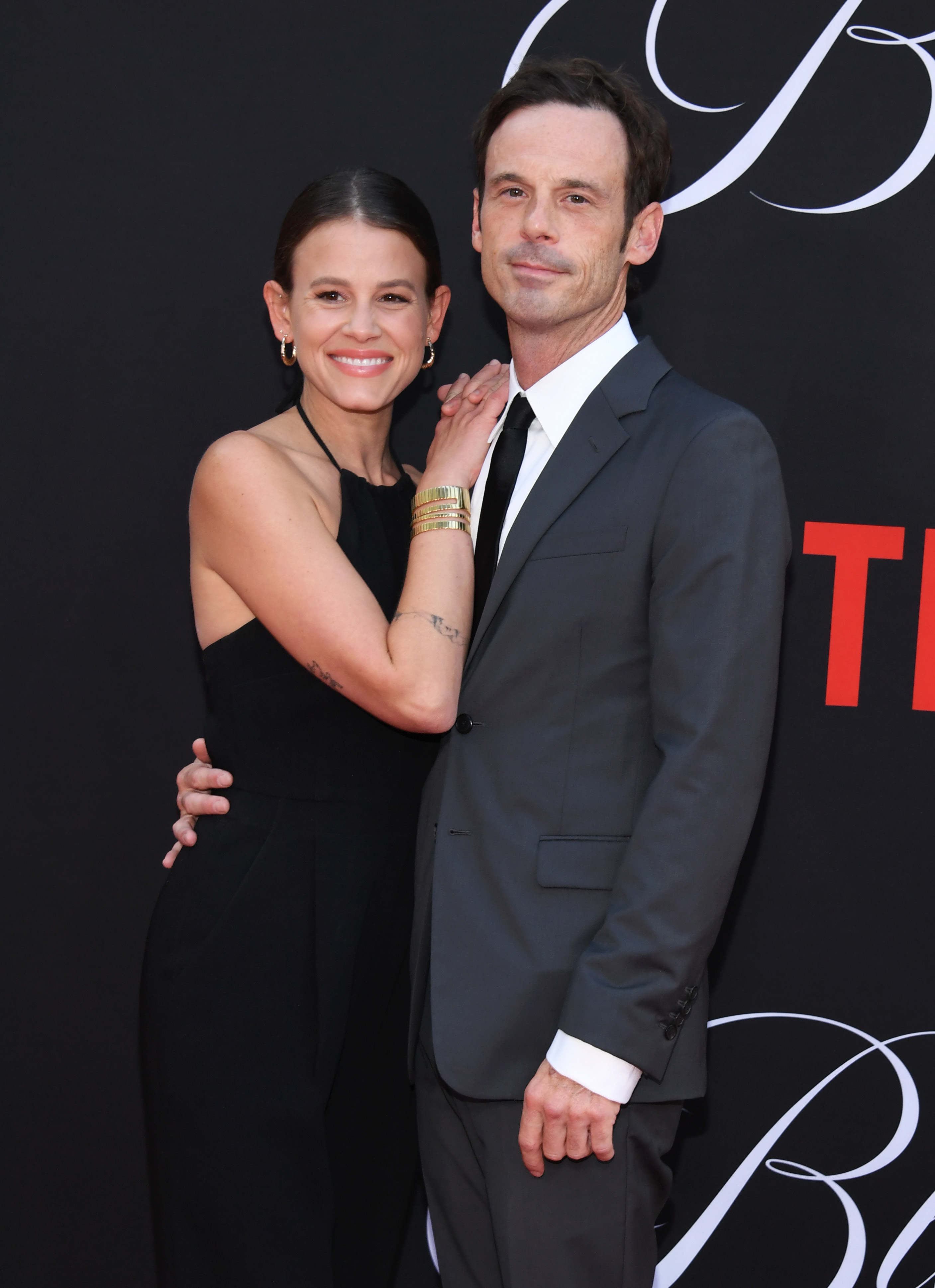 Sosie Bacon and Scoot McNairy at TCL Chinese Theatre on September 13, 2022 in Hollywood, California | Source: Getty Images