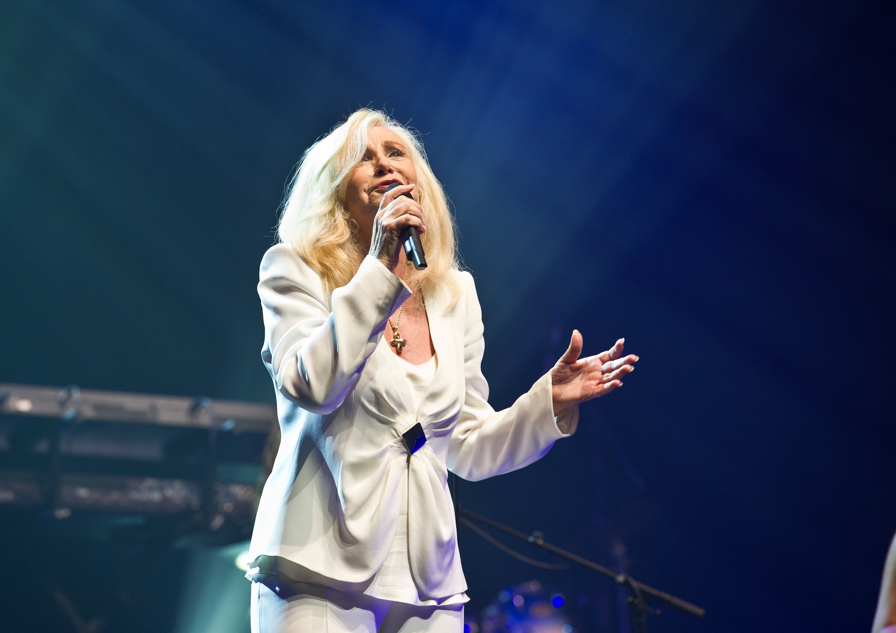 Michele Torr se produit à L'Olympia le 8 mai 2011 à Paris, France. | Photo : Getty Images Michele Torr se produit à L'Olympia le 8 mai 2011 à Paris, France. | Photo : Getty Images