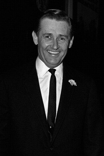 Alan Young at the premiere of "The Girl In The Freudian Slip" on May 18, 1967 at the Booth Theater in New York City. | Photo: Getty Images