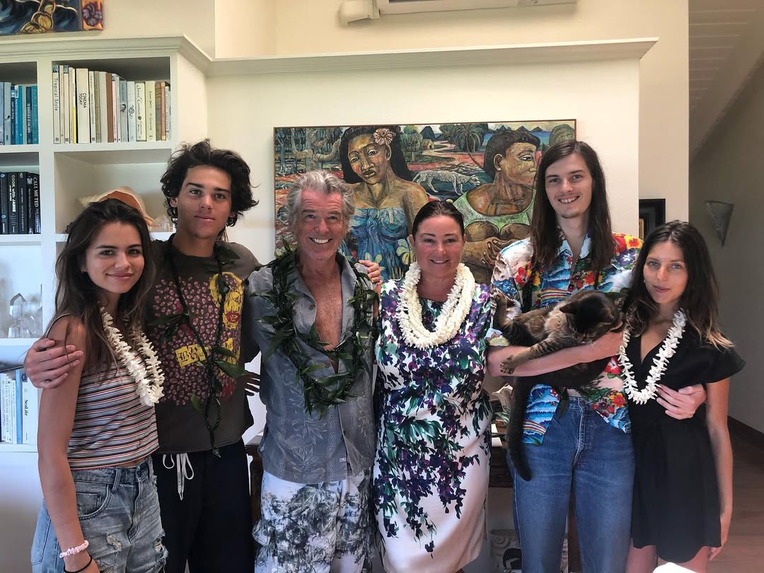 Pierce Brosnan and his family from a post dated April 14, 2020. | Source: Instagram/piercebrosnanofficial