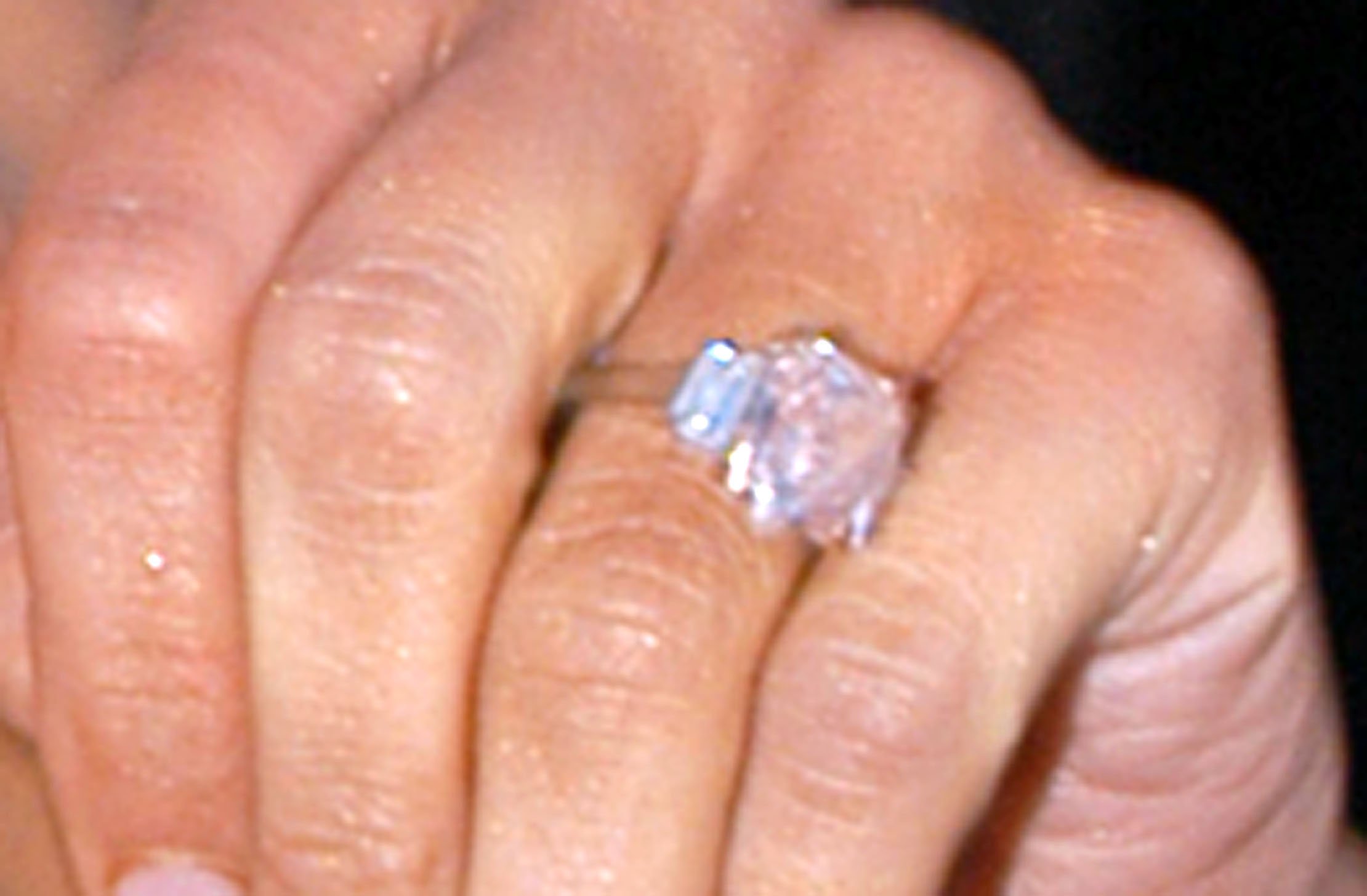 Picture of Jennifer Lopez's Engagement Ring | Source: Getty Images 