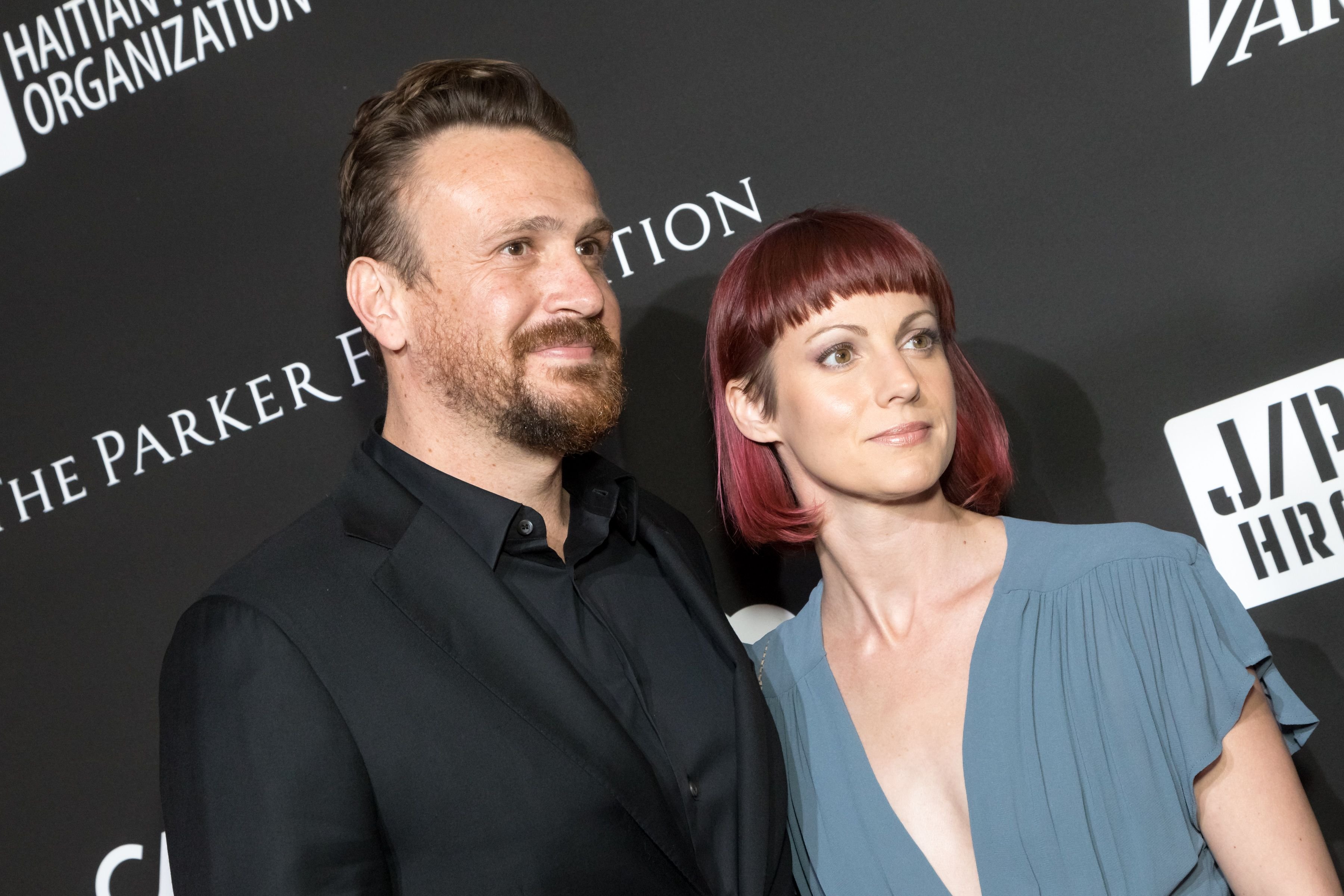 Jason Segel and Alexis Mixter at the SEAN PENN J/P HRO GALA at Milk Studios on January 6, 2018 | Photo: Getty Images