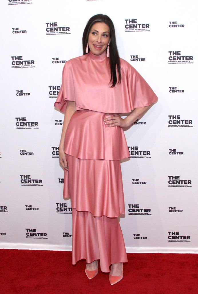 Stacy London arrives for The Center Dinner 2017 to honor Hillary Rodham Clinton and Marc Jacobs at Cipriani Wall Street | Getty Images