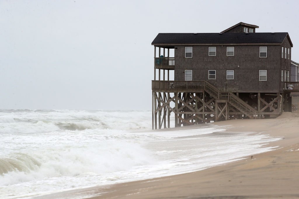 A portrait of a beach house close to the shores on September 5, 2019 | Photo: Getty Images