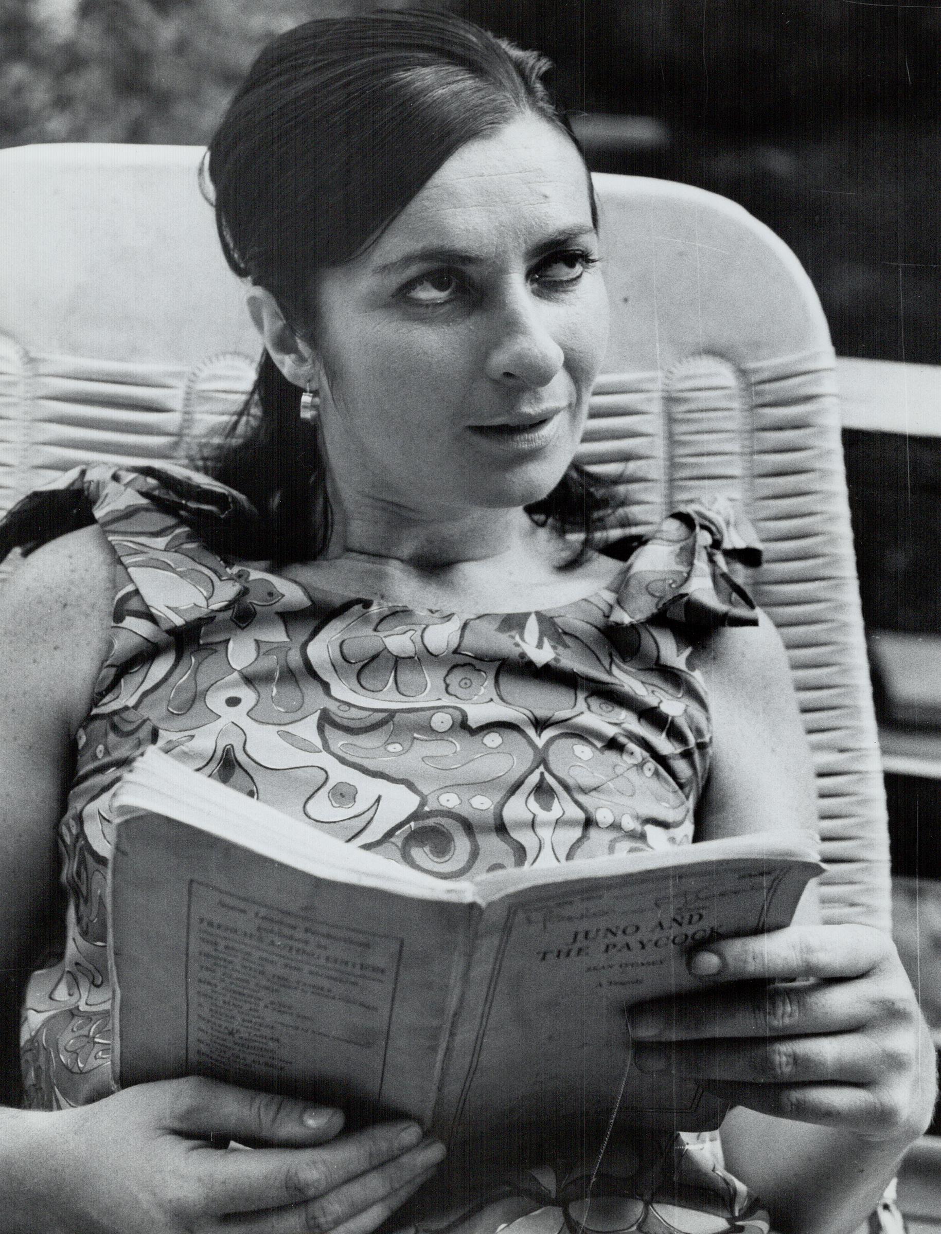 Maureen Fitzgerald posing in a photo taken in Canada on July 1, 1965 | Source: Getty Images