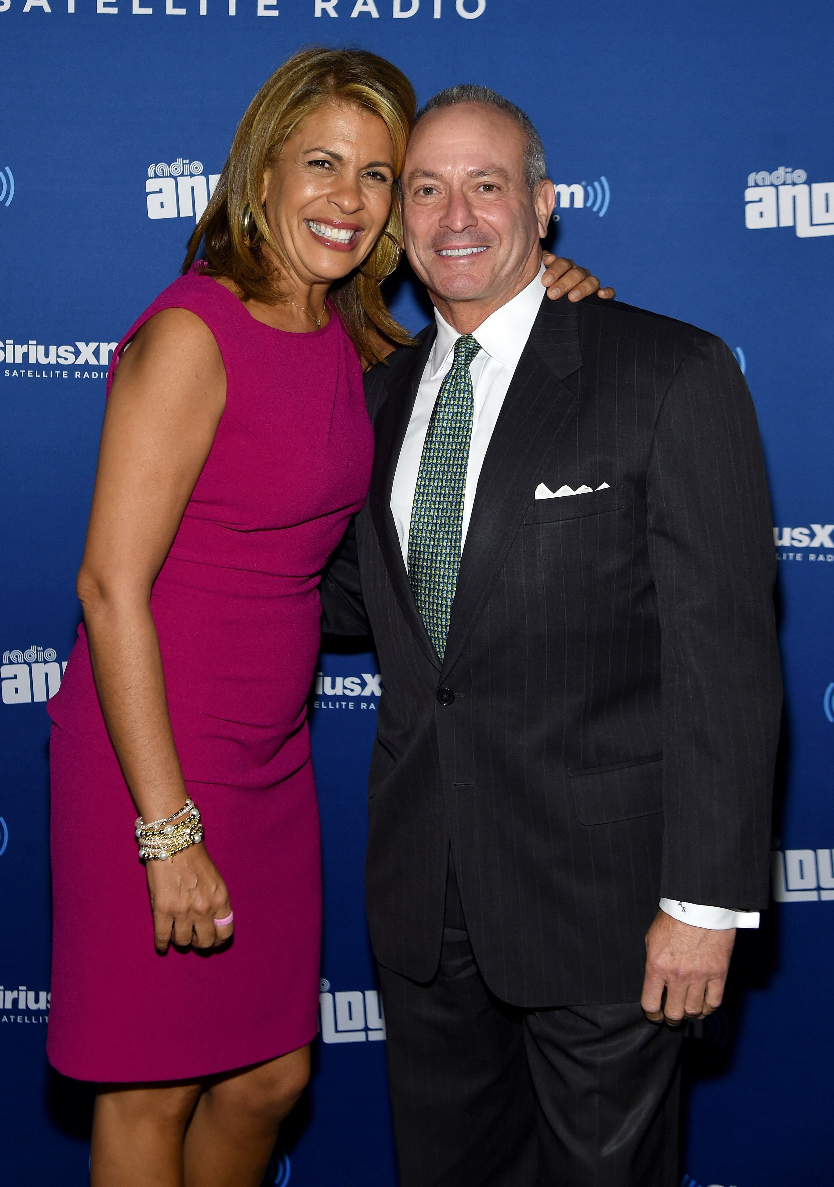 Hoda Kotb et Joel Schiffman lors du lancement de la nouvelle chaîne SiriusXM Channel le 22 octobre 2015. | Photo : Getty Images