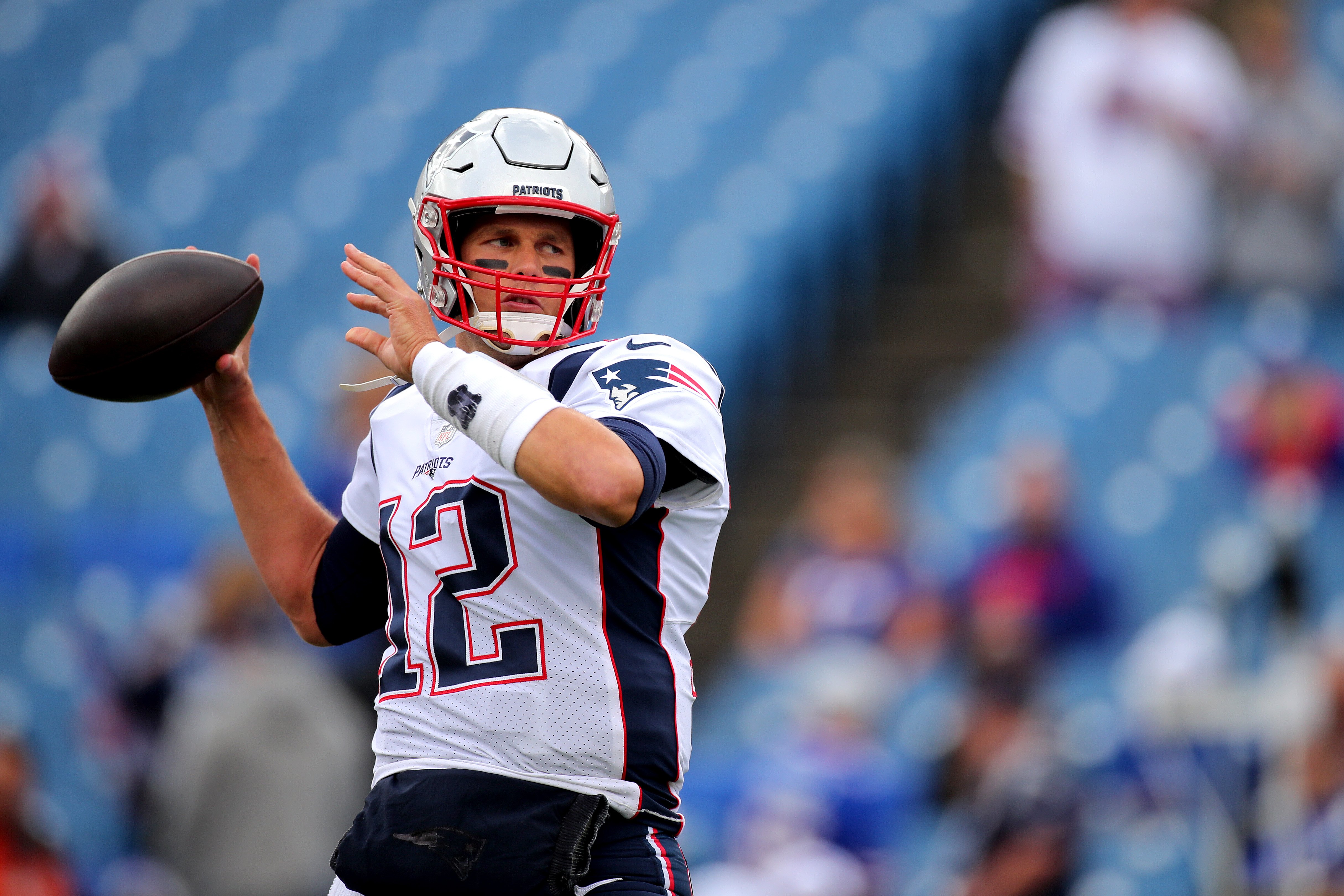 Tom Brady pictured warming up prior to the game against the Buffalo Bills in 2019. | Photo: Getty Images