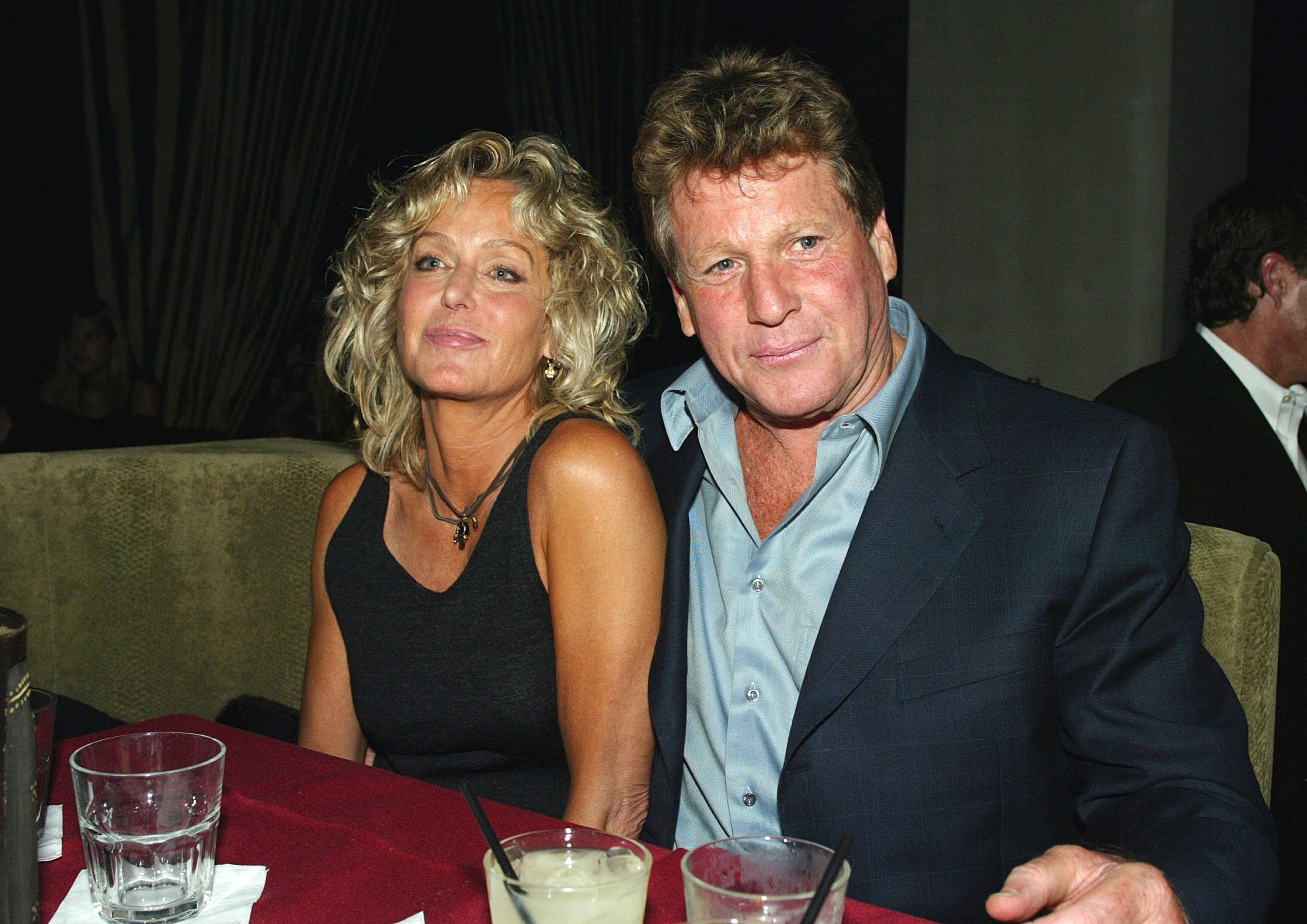 Ryan O'Neal and Farrah Fawcett. | Source: Getty Images