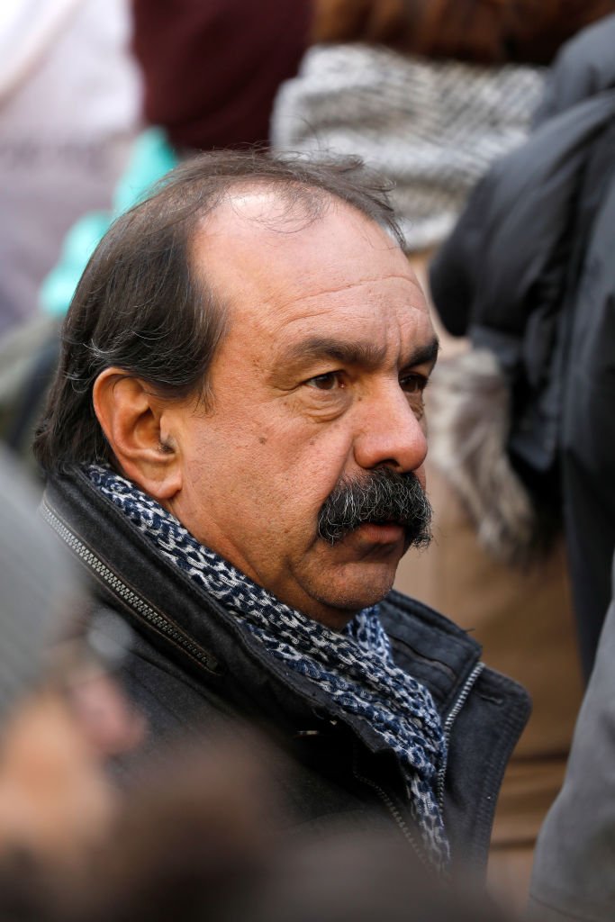 Philippe Martinez, responsable de la CGT et les manifestants descendent dans les rues de Paris | Photo : Getty Images