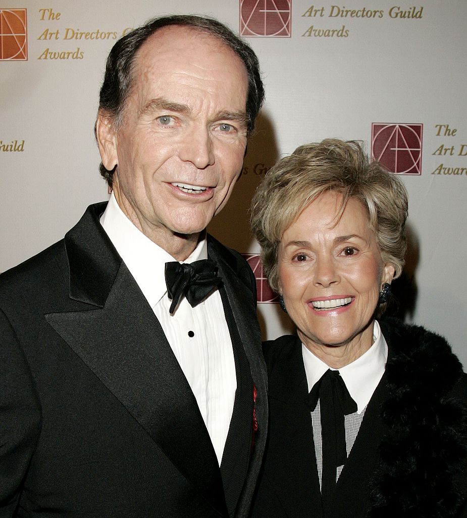 Actor Dean Jones with his wife Lory Jones arrive at the 10th Annual Art Directors Guild Awards | Getty Images