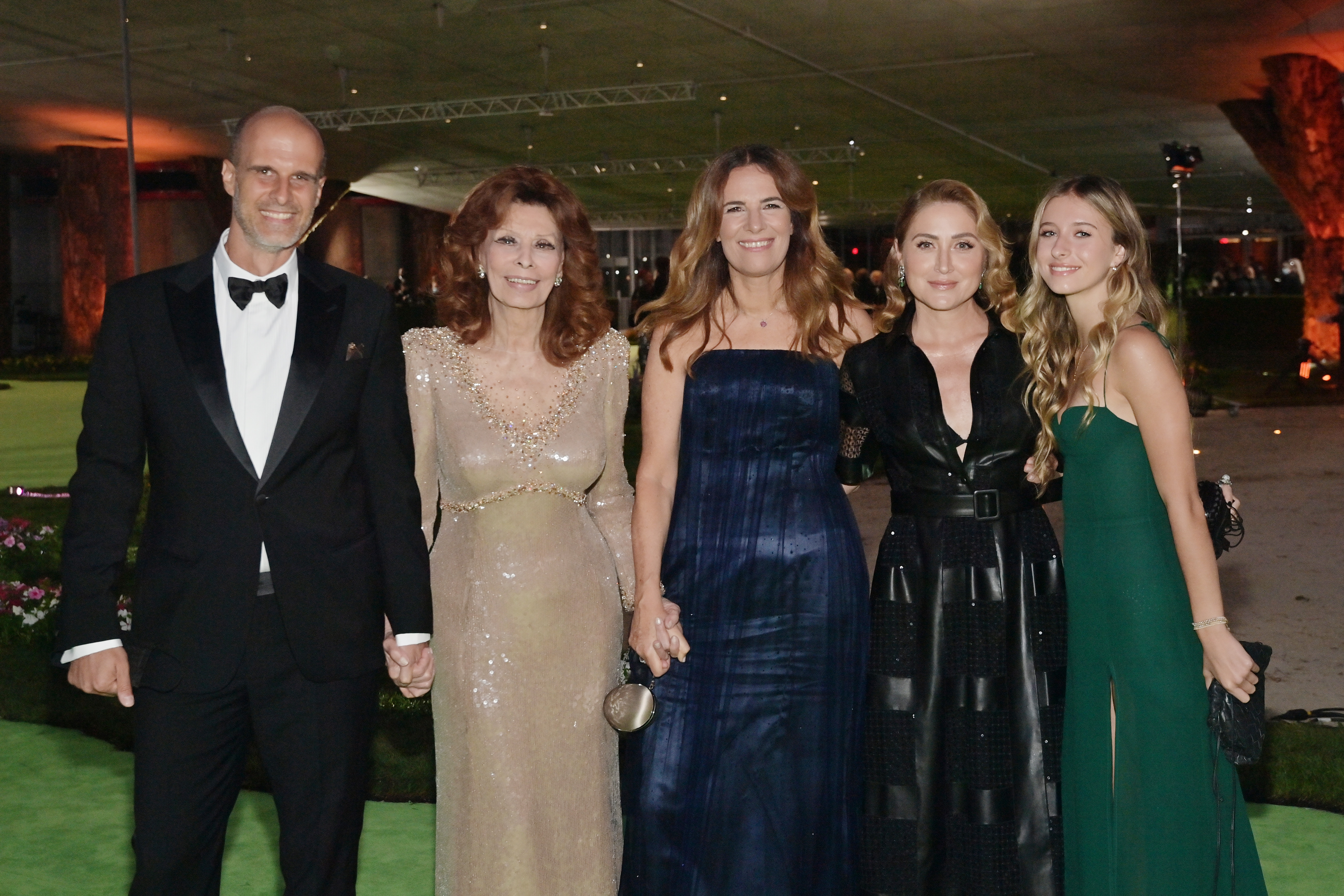 Sasha Alexander, Lucia Sofia Ponti, Eduardo Ponti, Sophia Loren, and Roberta Armani on September 25, 2021, in Los Angeles, California | Source: Getty Images