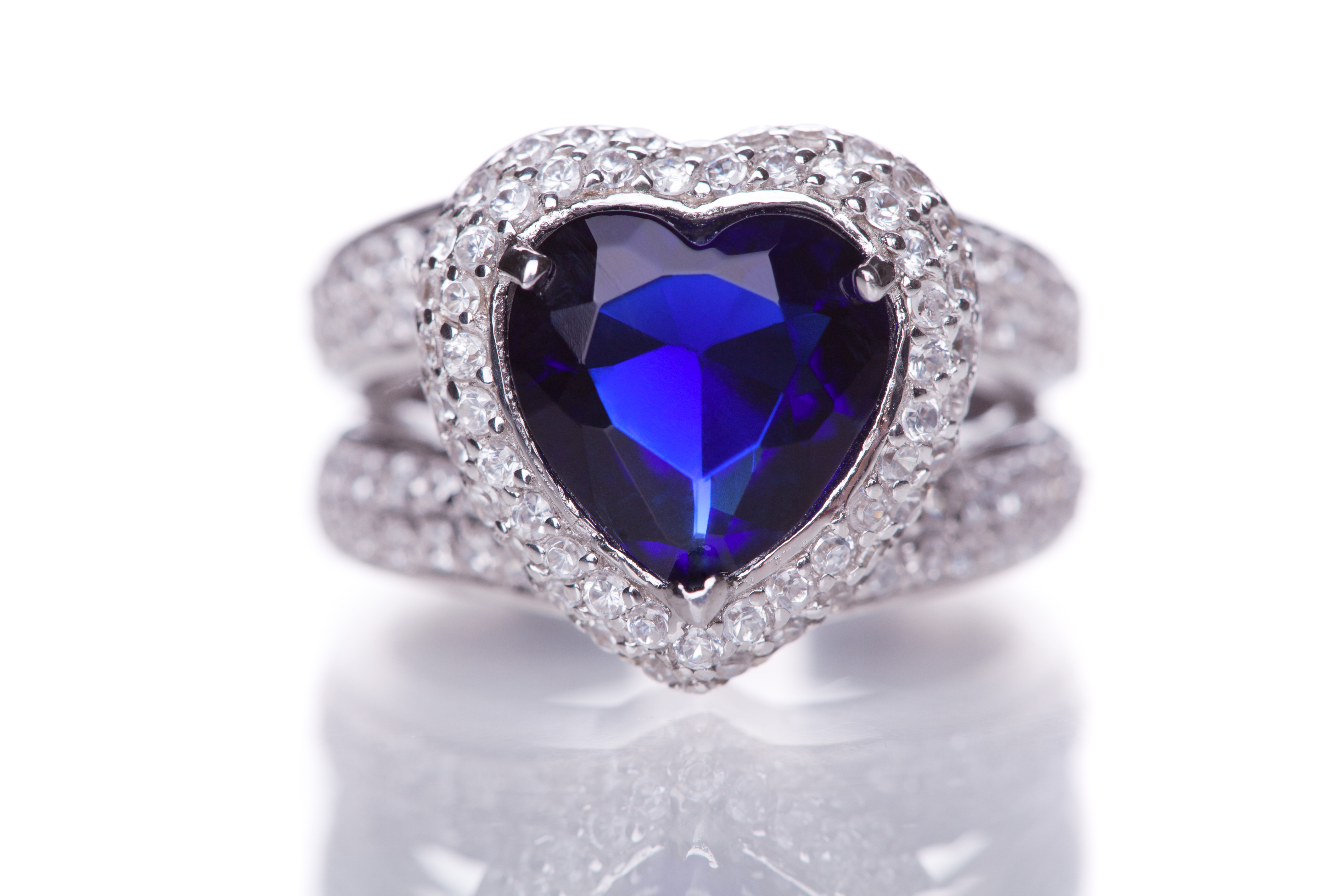 A heart-shaped ring | Source: Getty Images
