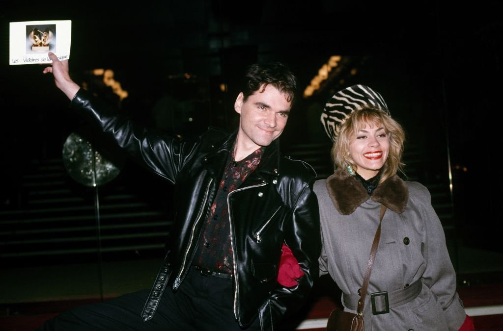Daniel Chevenez et Muriel Laporte du duo rock-pop 'Niagara' lors des Victoires de la Musique au Moulin Rouge, le 22 novembre 1986. | Photo : Getty Images
