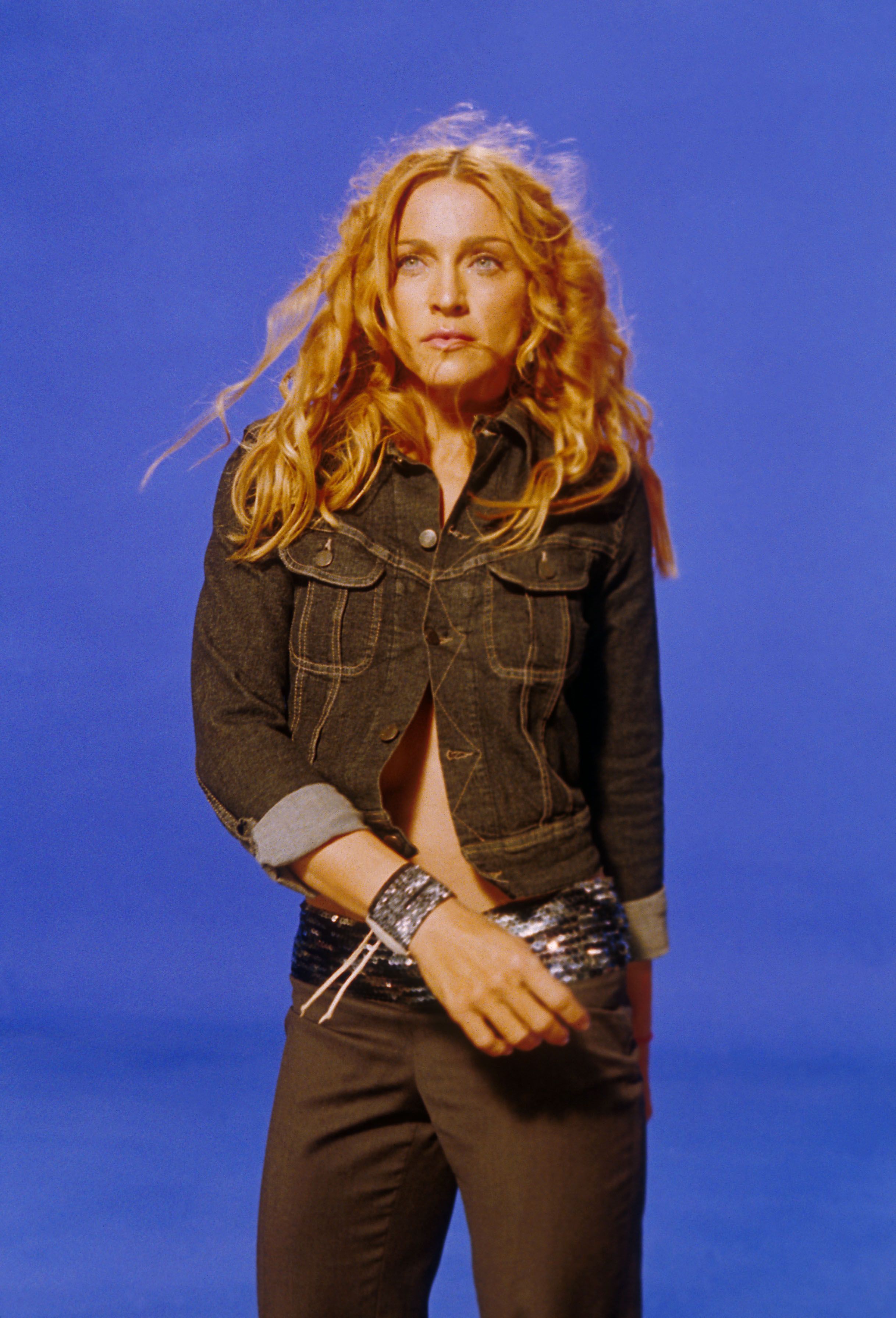 Madonna on the set of her "Ray of Light" video on September 12, 1998 | Photo: Frank Micelotta/ImageDirect/Getty Images
