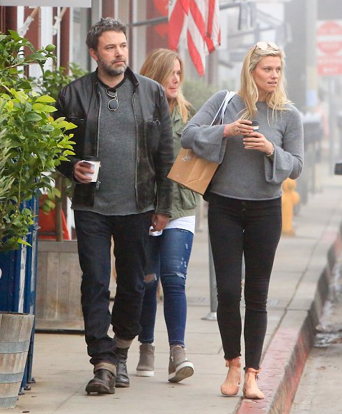Ben Affleck and Lindsay Shookus are seen on January 05, 2018 in Los Angeles, California. | Photo: Getty Images