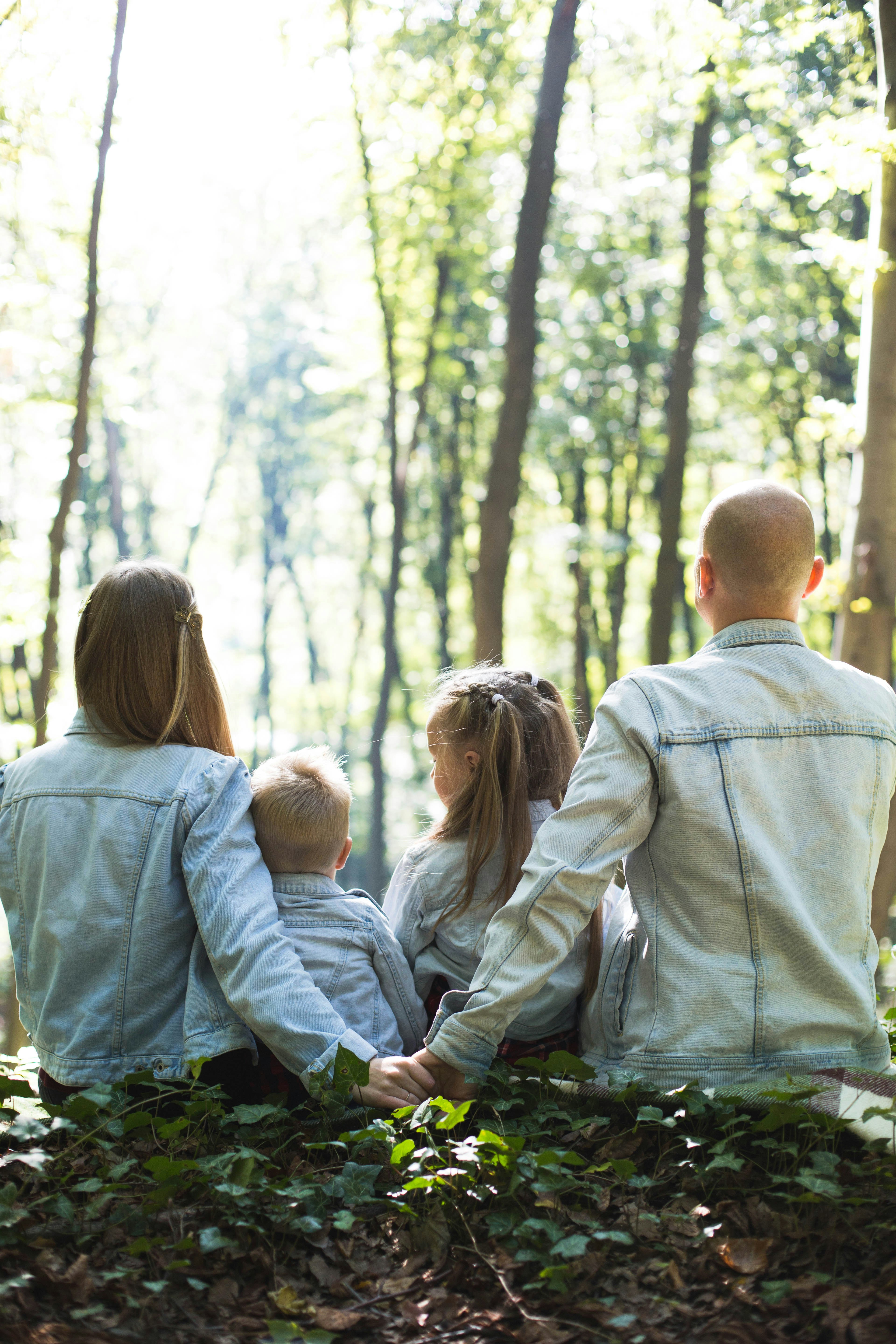 A family | Source: Unsplash