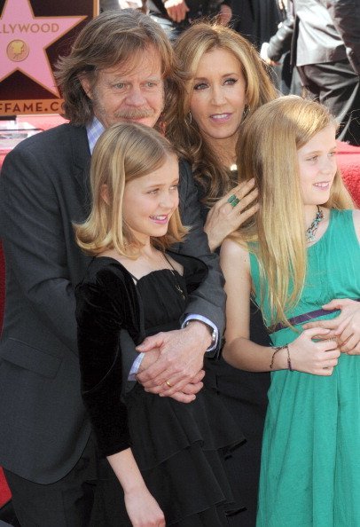 William H. Macy and actress Felicity Huffman with daughters Sophia and Georgia at the William H. Macy And Felicity Huffman Stars ceremony on the Hollywood Walk Of Fame in Hollywood, California.| Photo: Getty Images.