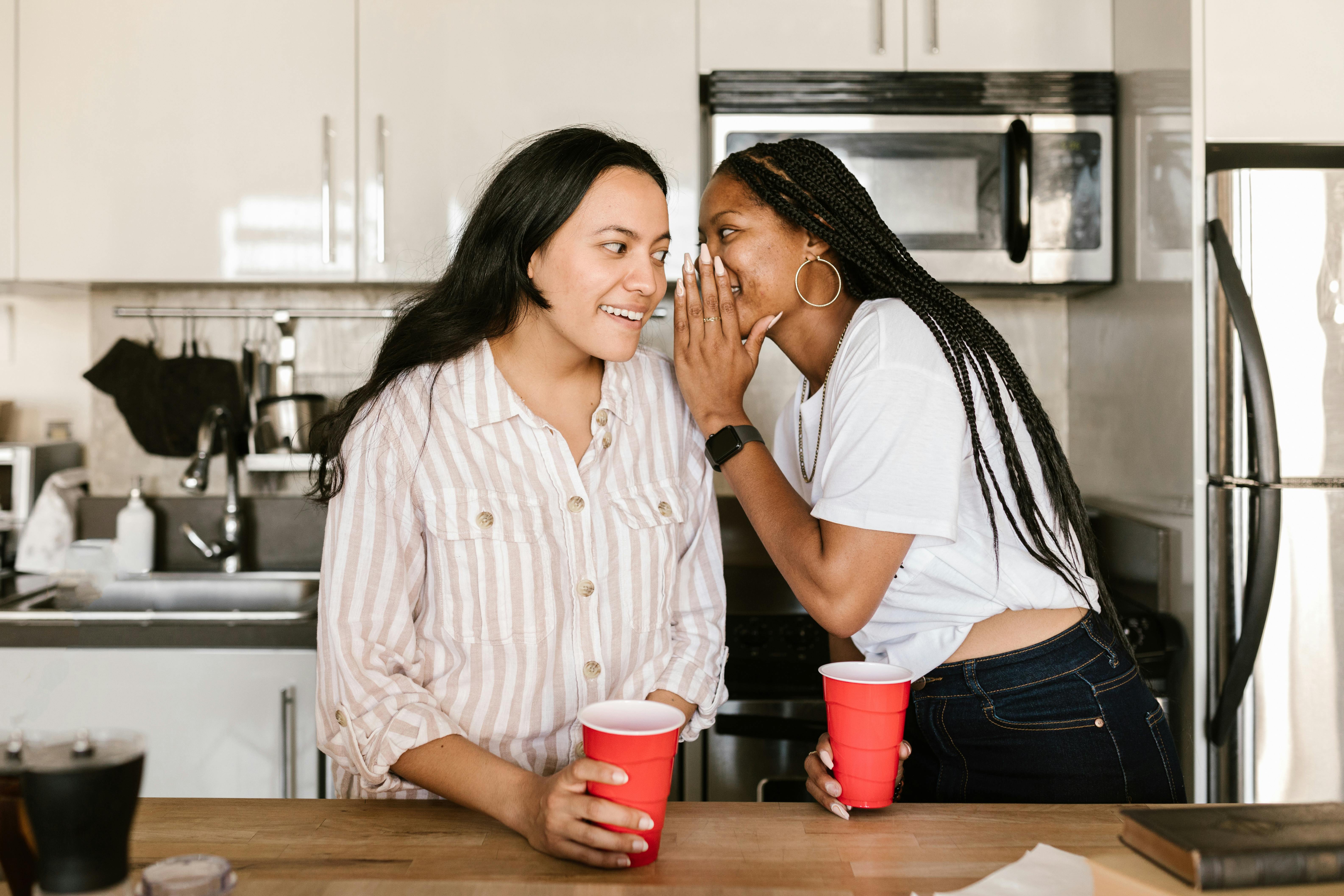 The neighbors gossiping | Source: Pexels