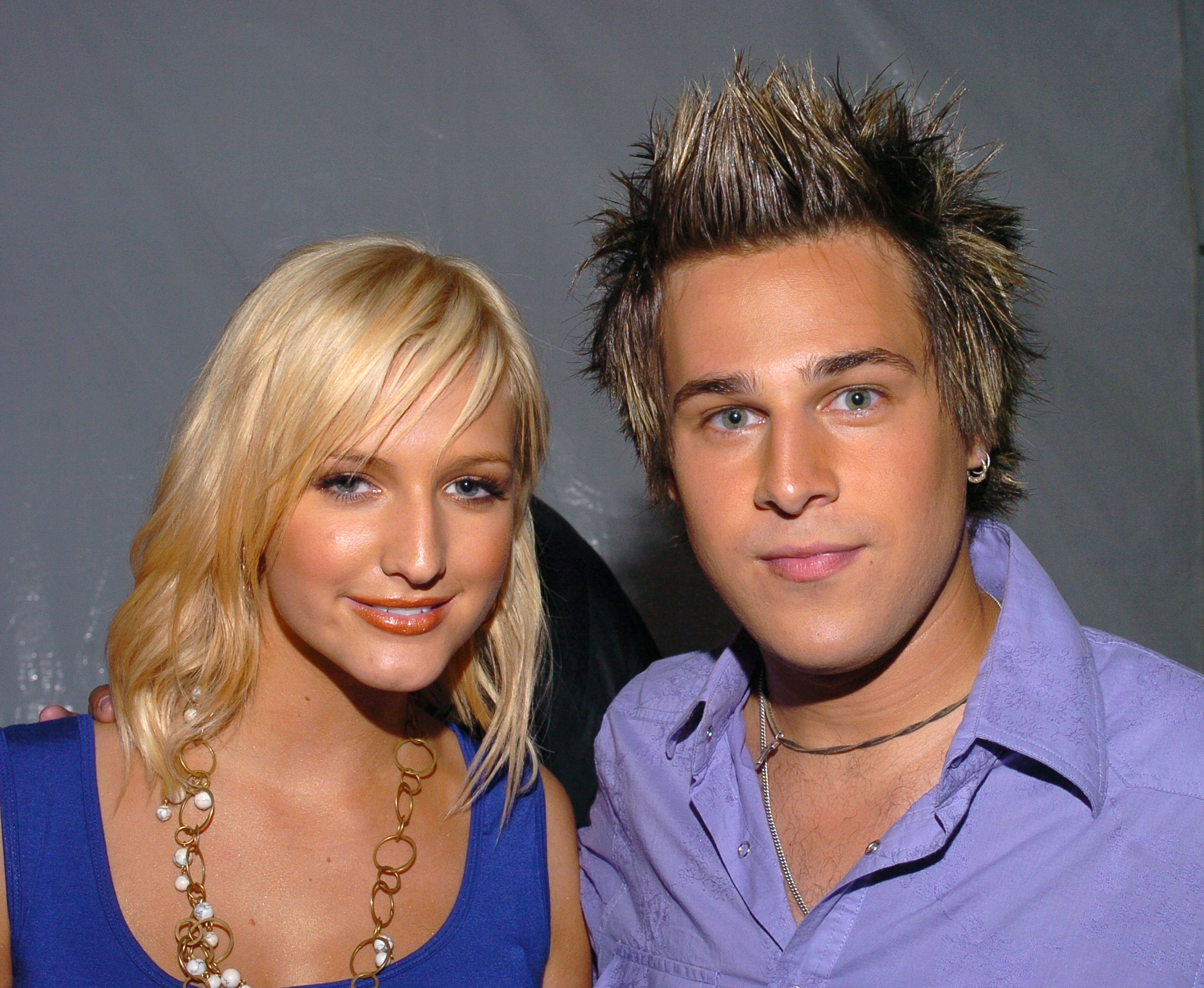 Ashlee Simpson and Ryan Cabrera at the My Scene Goes Hollywood Celebrity Retreat on August 14, 2005 | Source: Getty Images