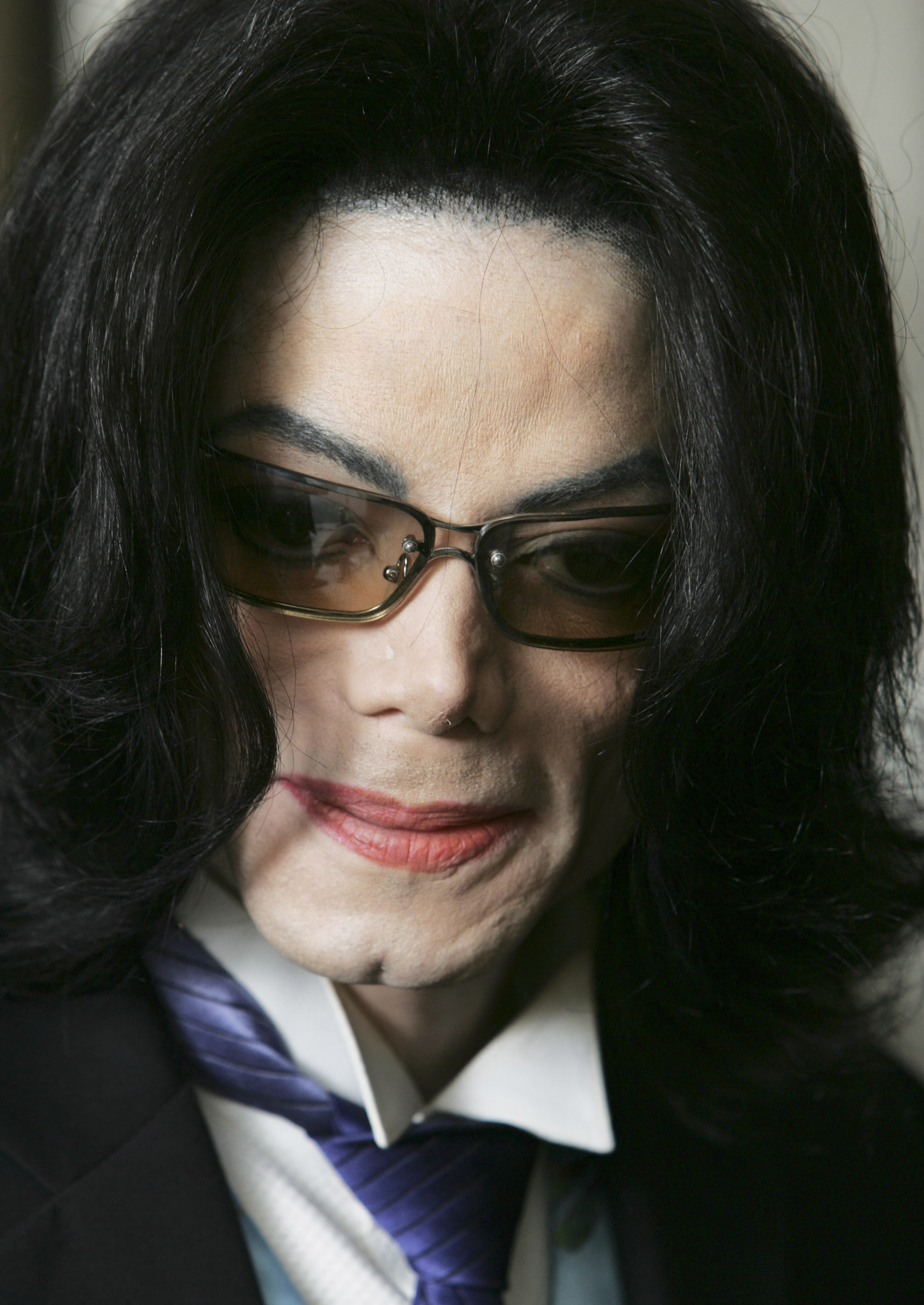 Michael Jackson seen on April 20, 2005 in Santa Maria, California | Source: Getty Images
