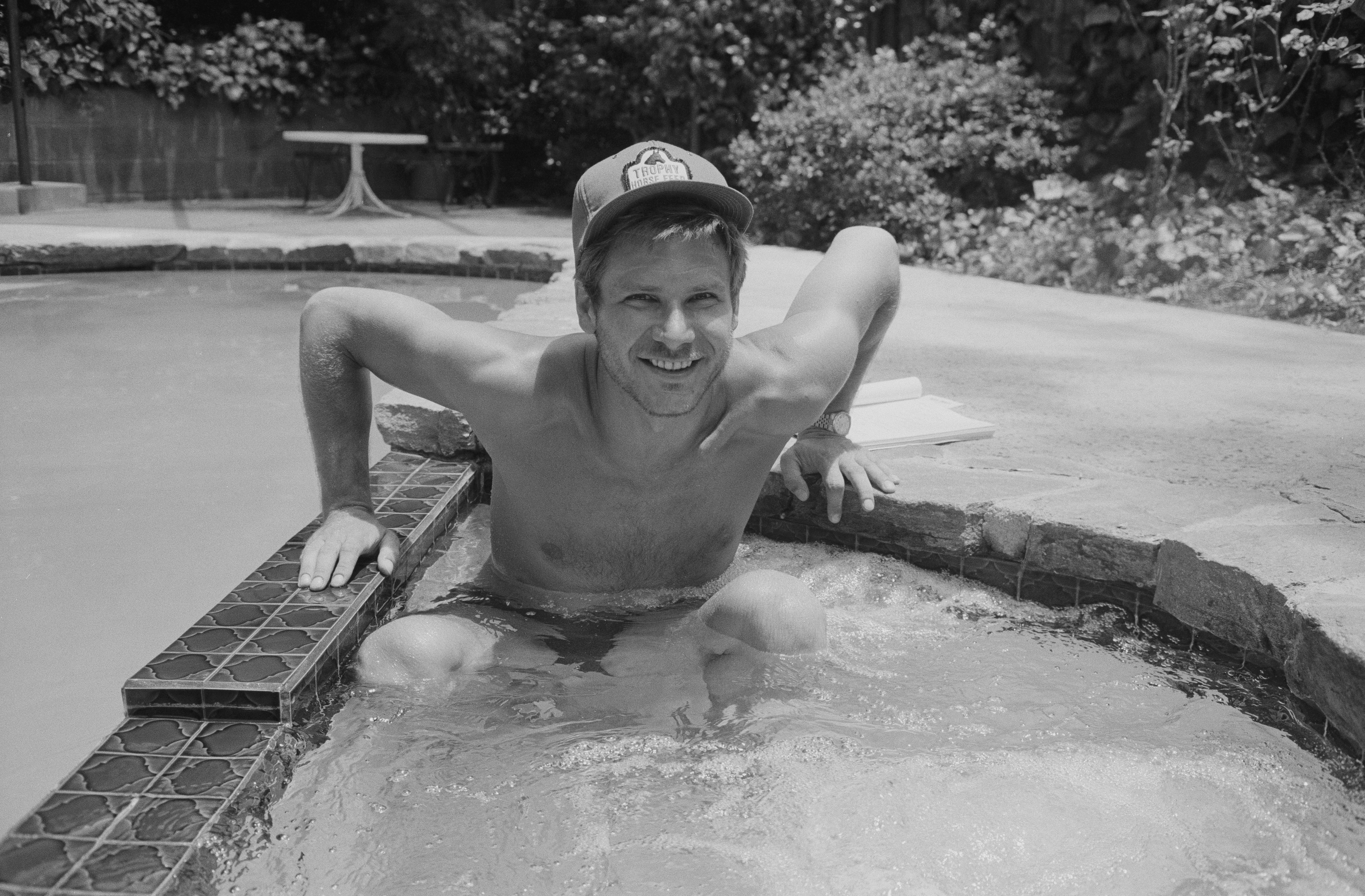 Harrison Ford in his Los Angeles home on March 10, 1981 | Source: Getty Images