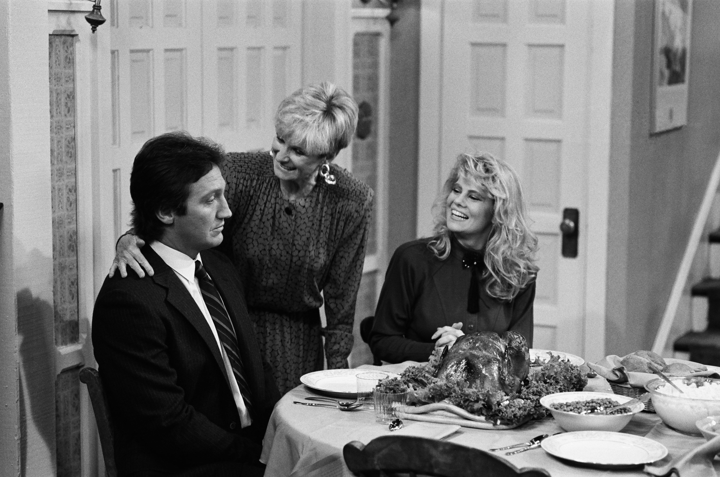 A scene from Episode 14 (Peekskill Law) of "The Facts of Life" featuring Alan Autry, Cloris Leachman, and Lisa Whelchel on November 24, 1987 | Source: Getty Images